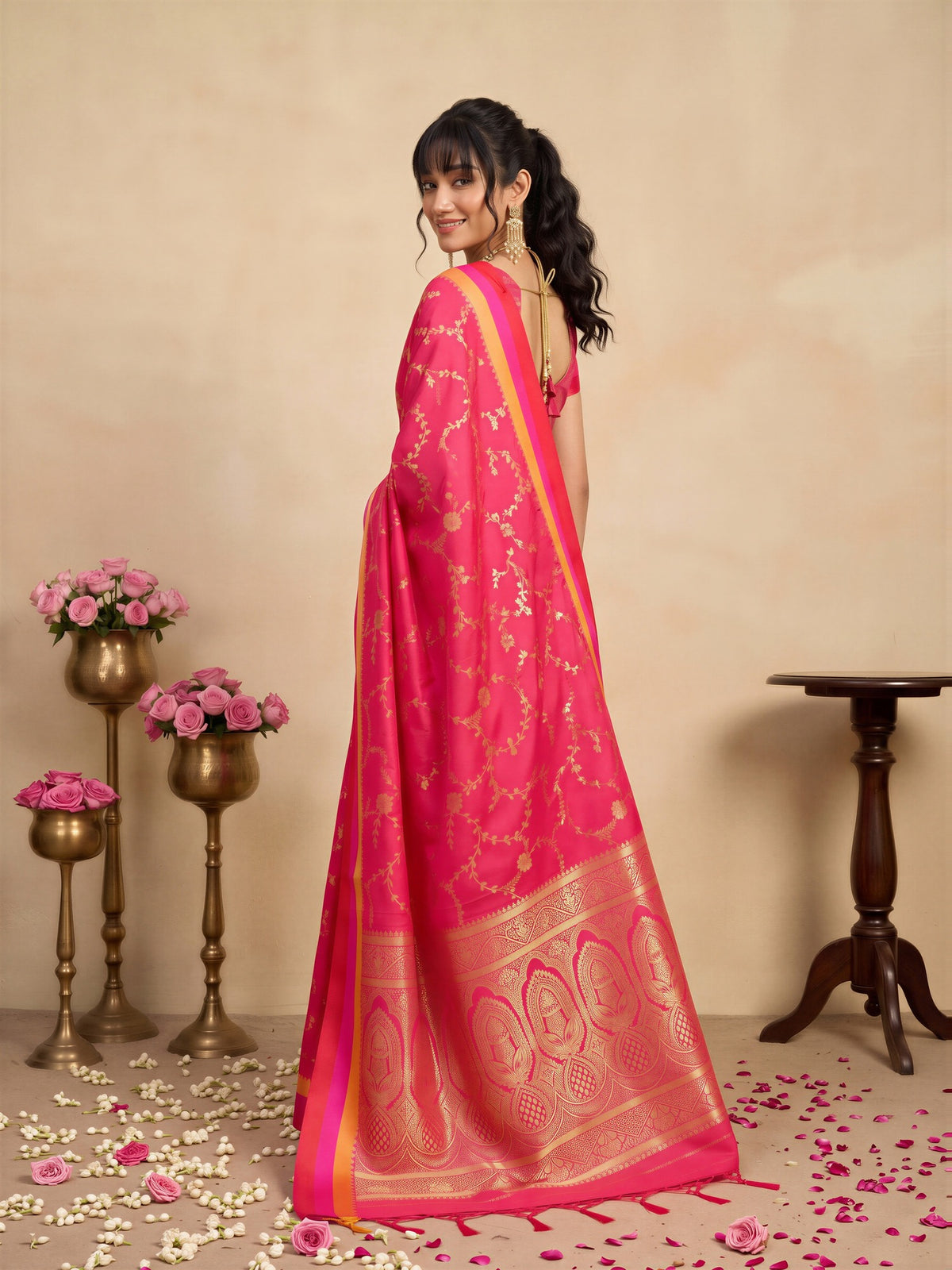 Pink Pure Silk saree – detail view 1