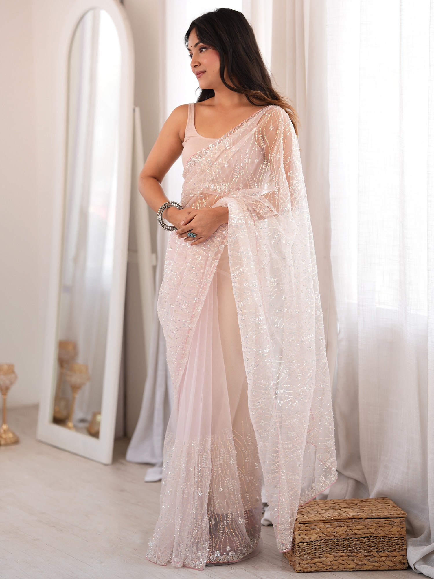 Pink Net saree – detail view 2
