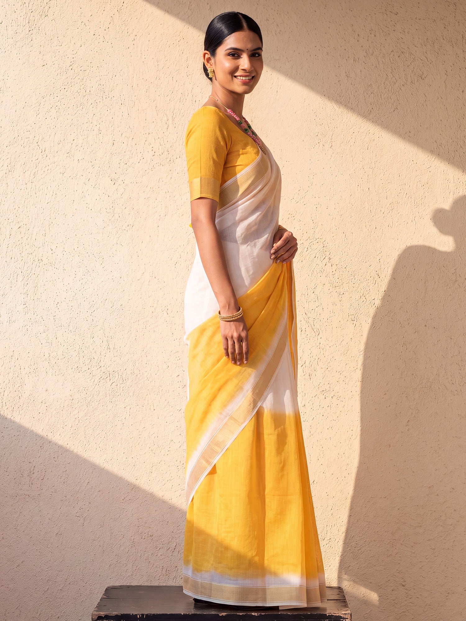 Mustard Linen saree – detail view 2