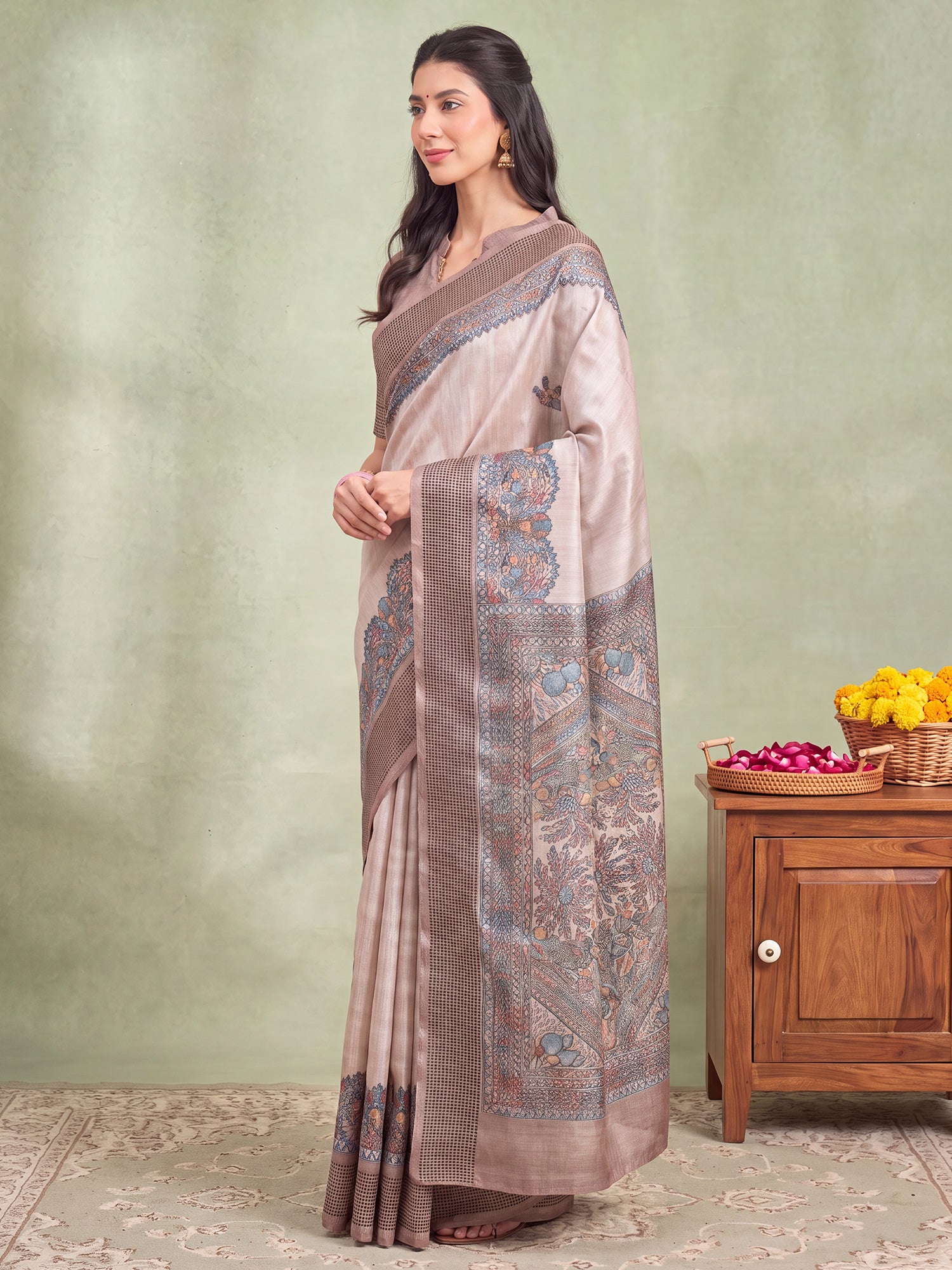 Beige Manipuri Silk saree – detail view 2