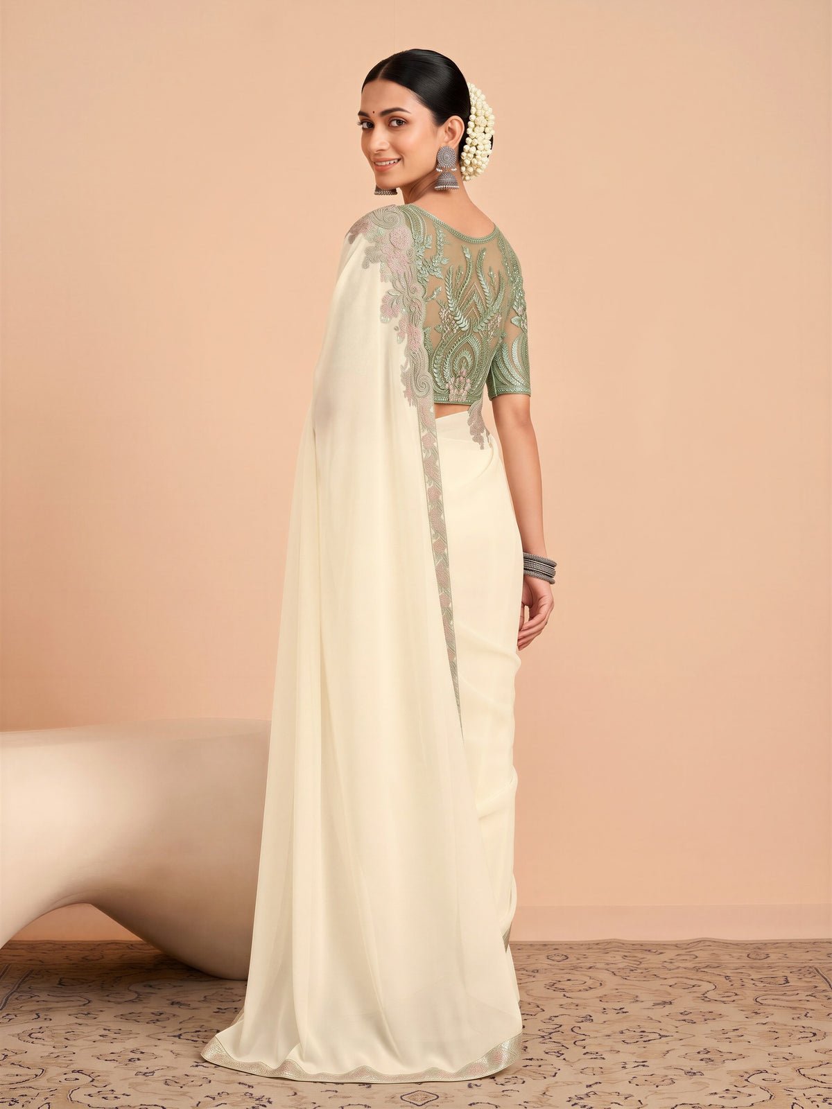 Off White Tissue saree – detail view 1