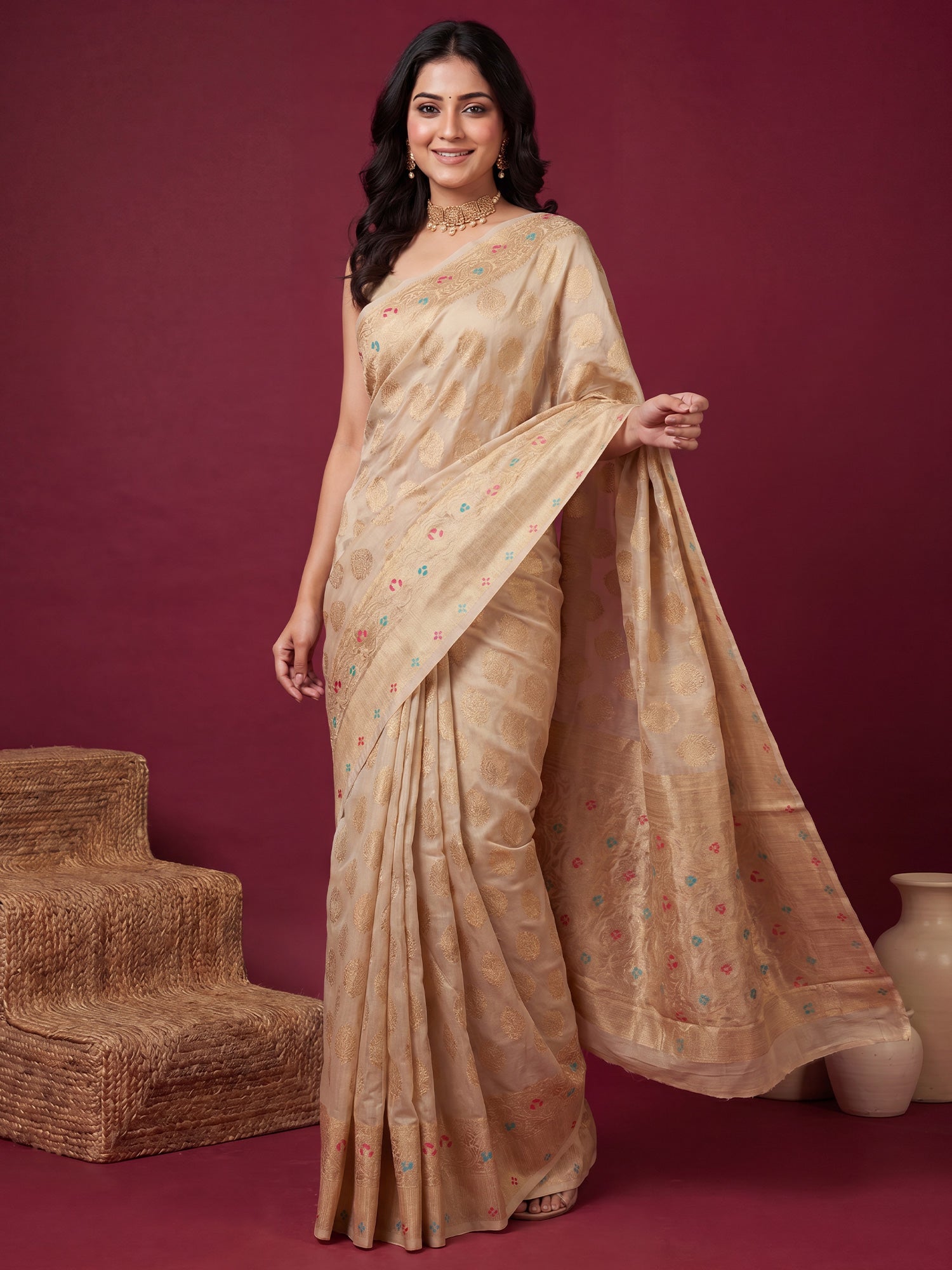 Cream Silk Blend saree – detail view 3