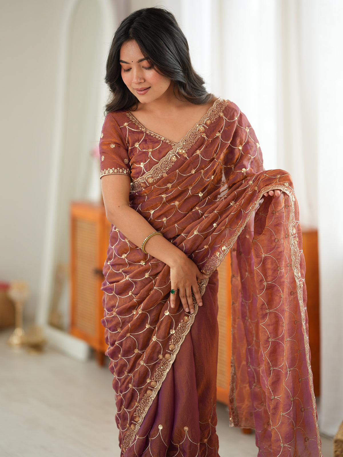 Rust Tissue saree – detail view 4