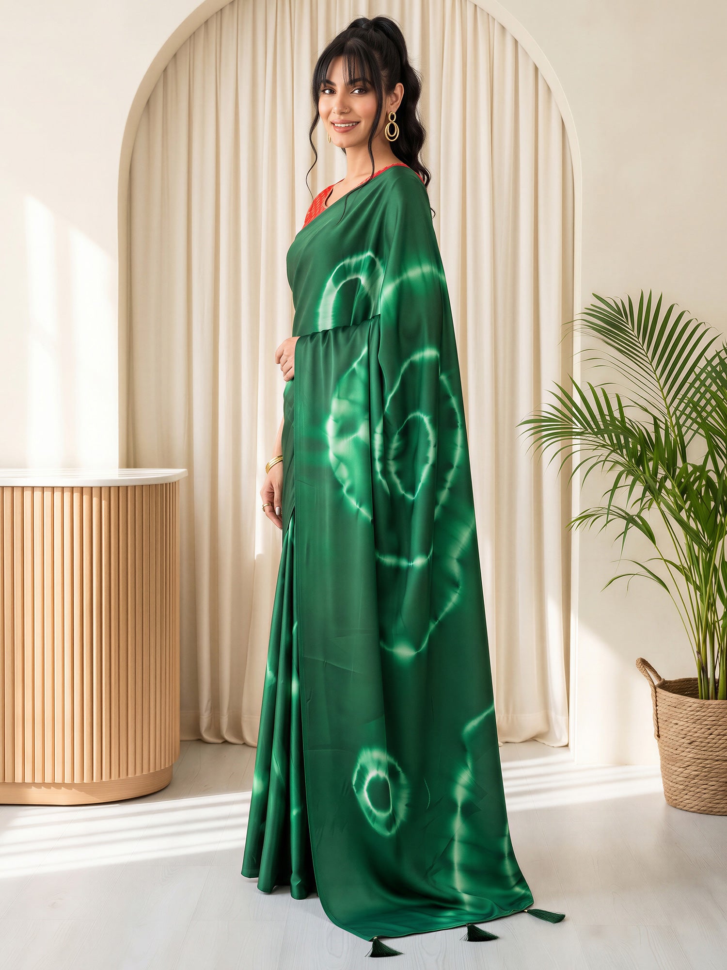 Green Satin Silk saree – detail view 2