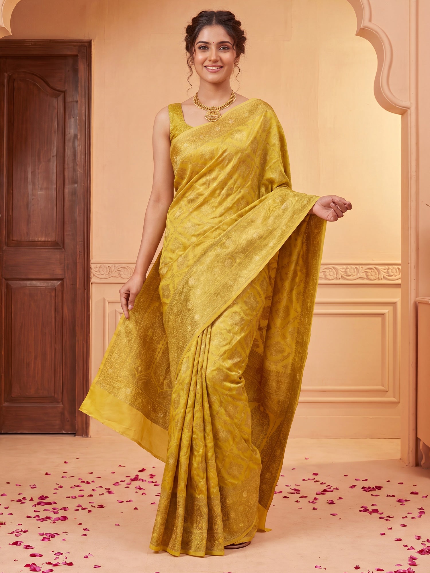Yellow Silk Blend saree – detail view 3