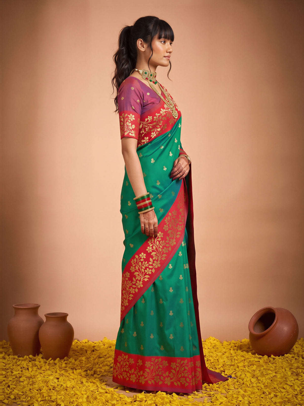 Green Cotton Blend saree – detail view 2