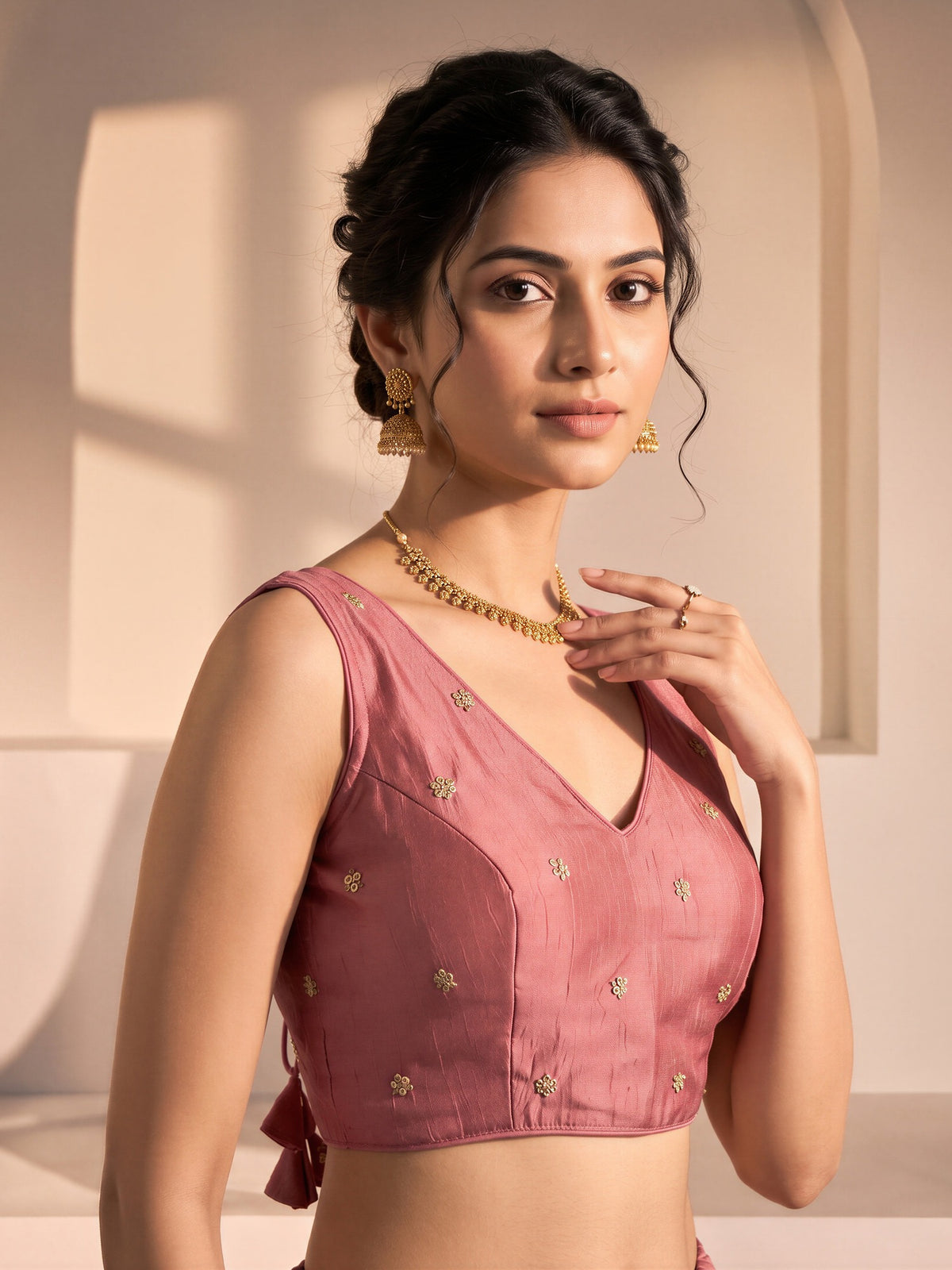 Peach sequin embellished vichitra silk sleeveless readymade saree blouse with v neck