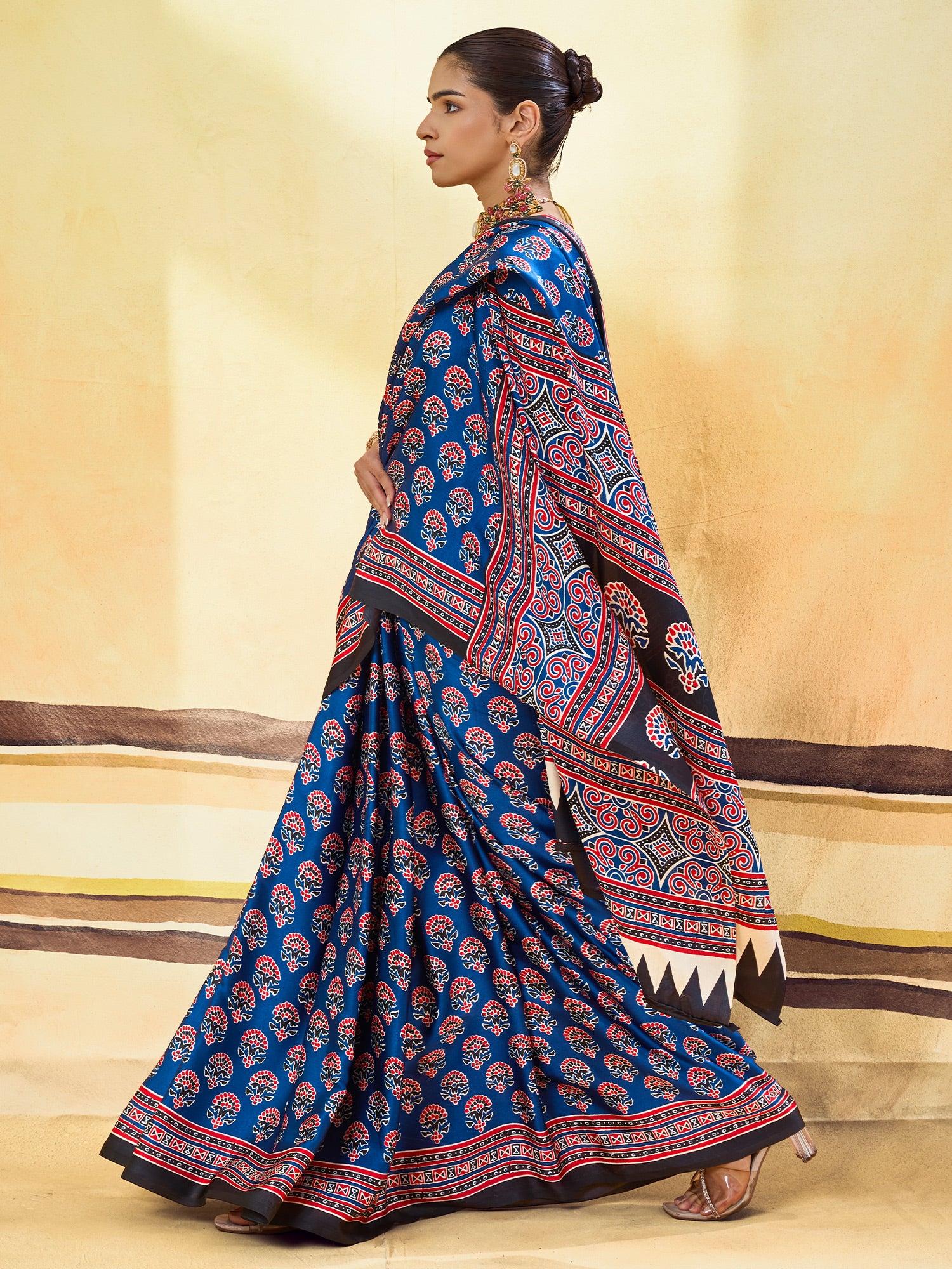 Blue Satin saree – detail view 2