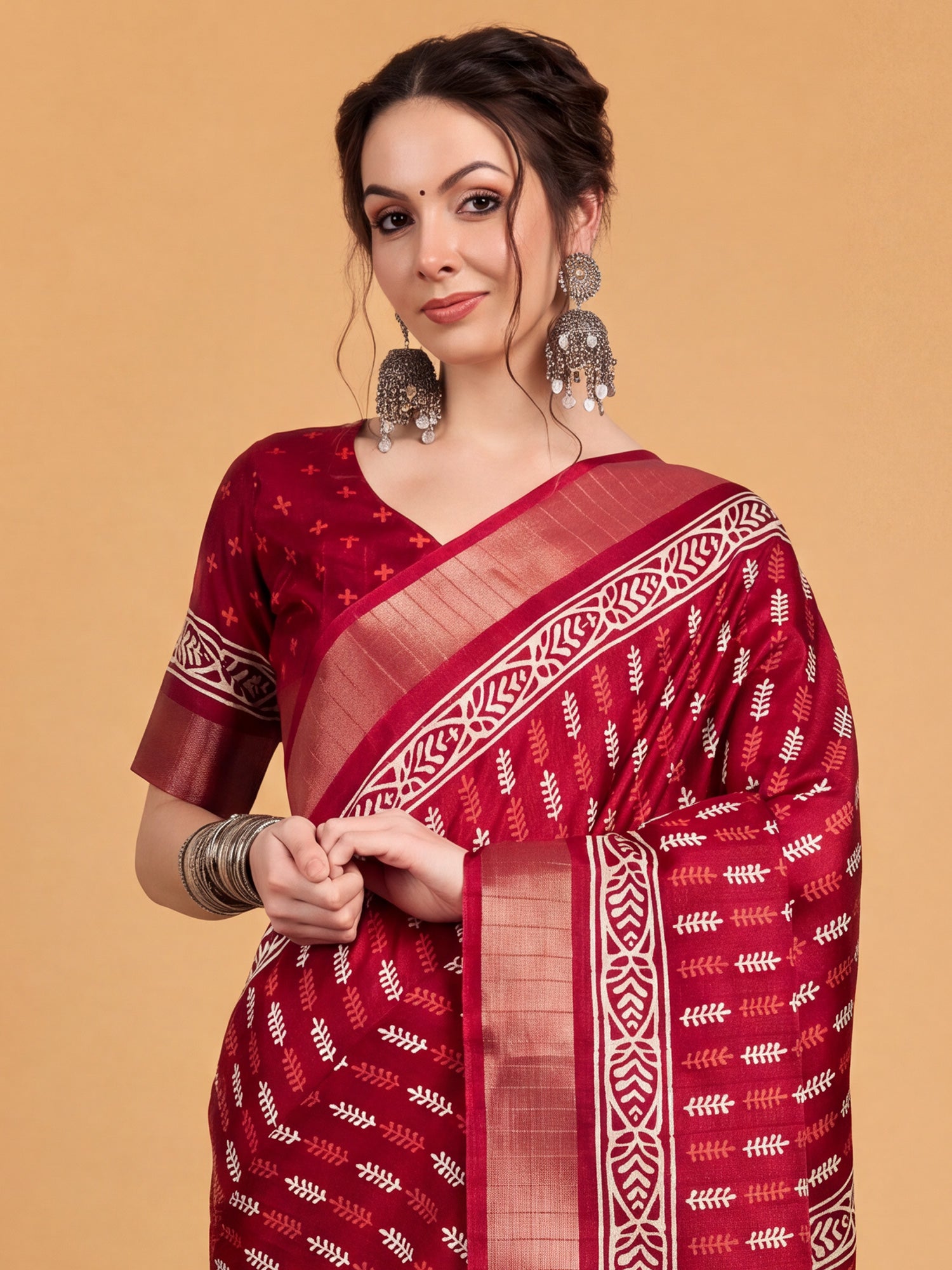 Red Silk Blend saree – detail view 4
