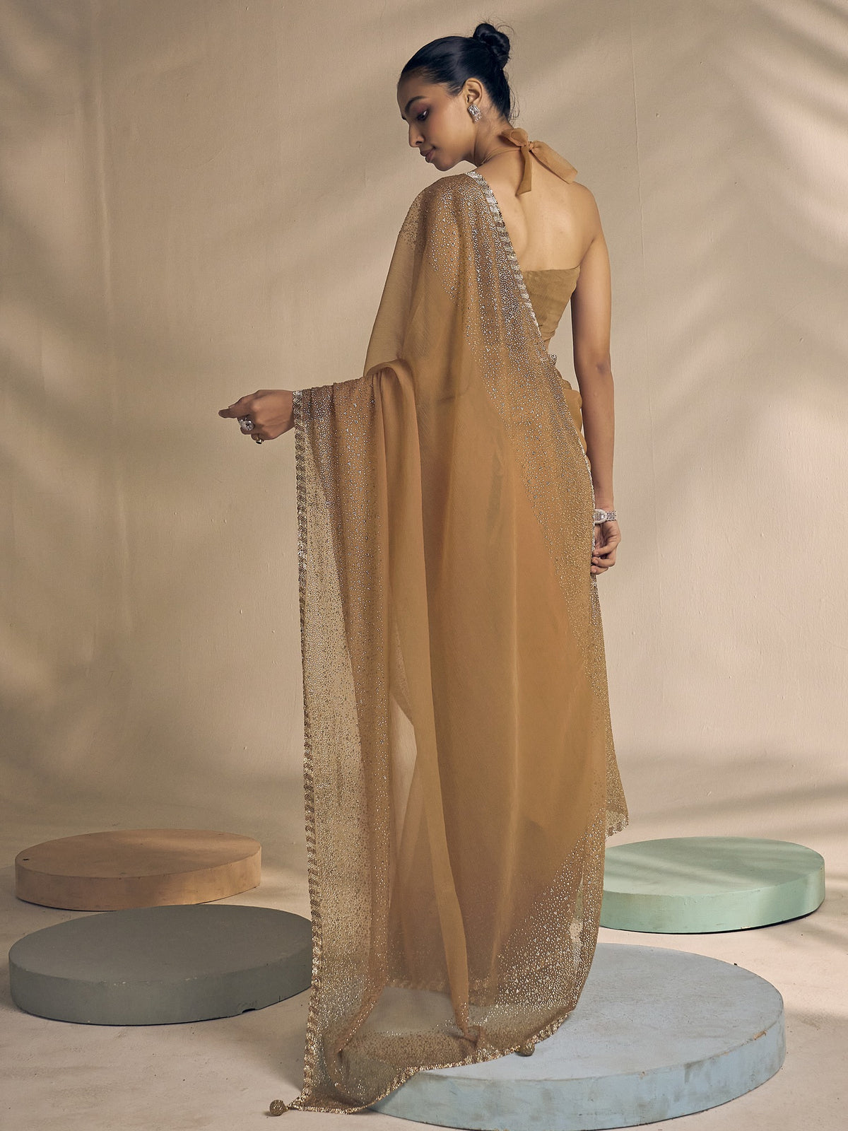 Olive chiffon saree view 3