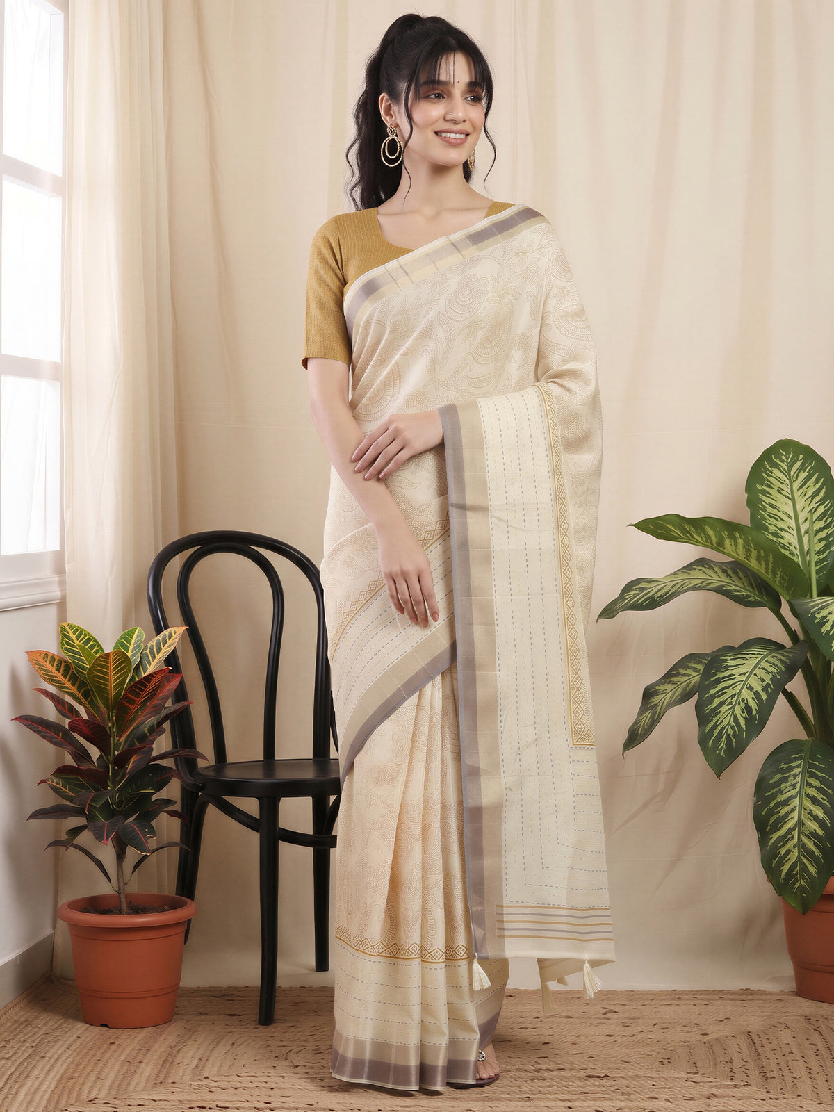 Off White Cotton Silk saree – detail view 3