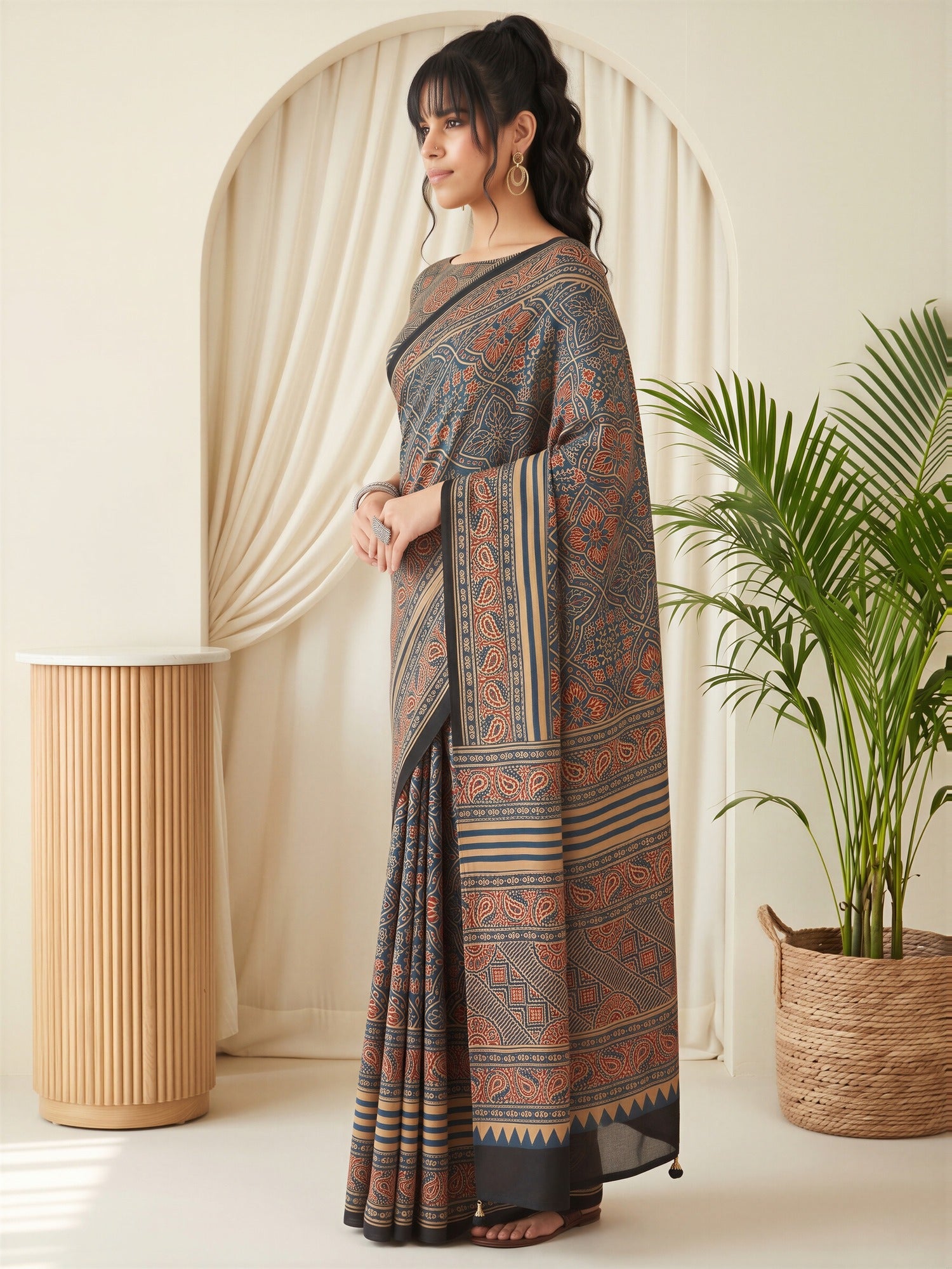 Teal Blue Silk Blend saree – detail view 2