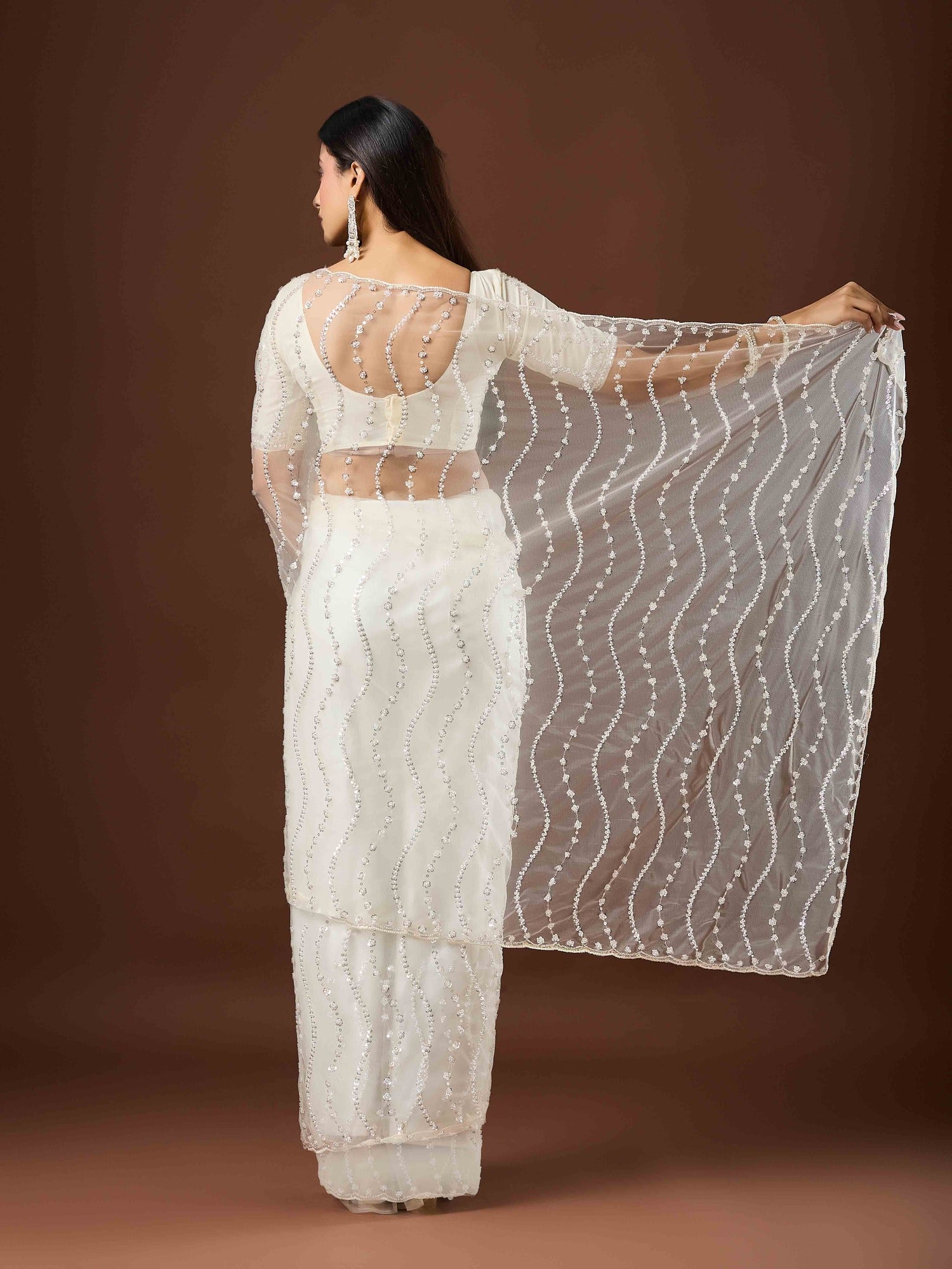 White Net saree – detail view 4