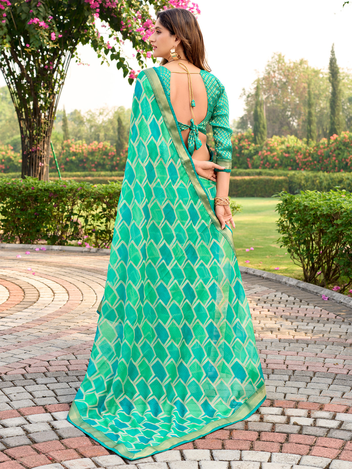 Sea Green Chiffon saree – detail view 1