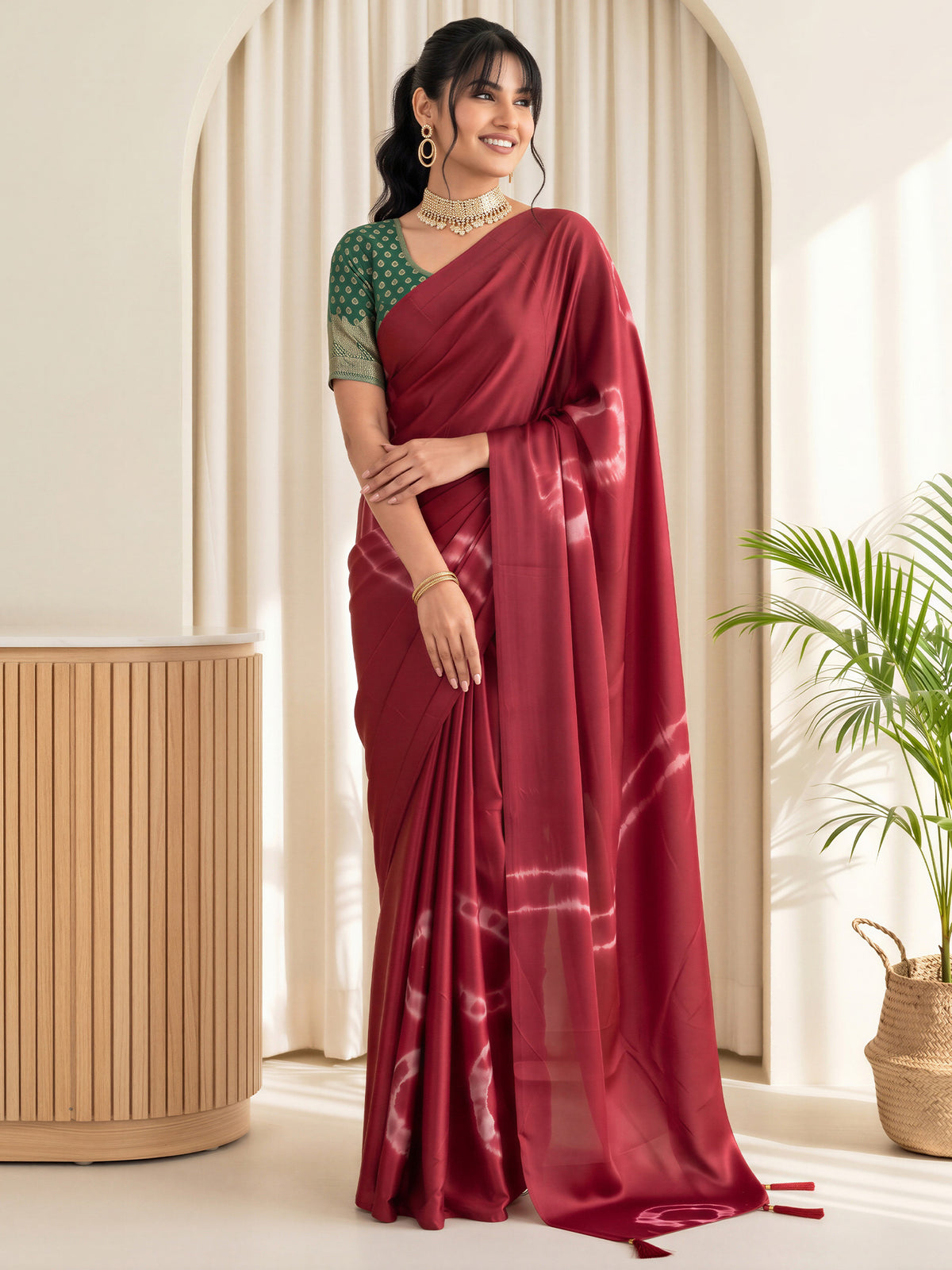 Maroon Satin Silk saree – detail view 3
