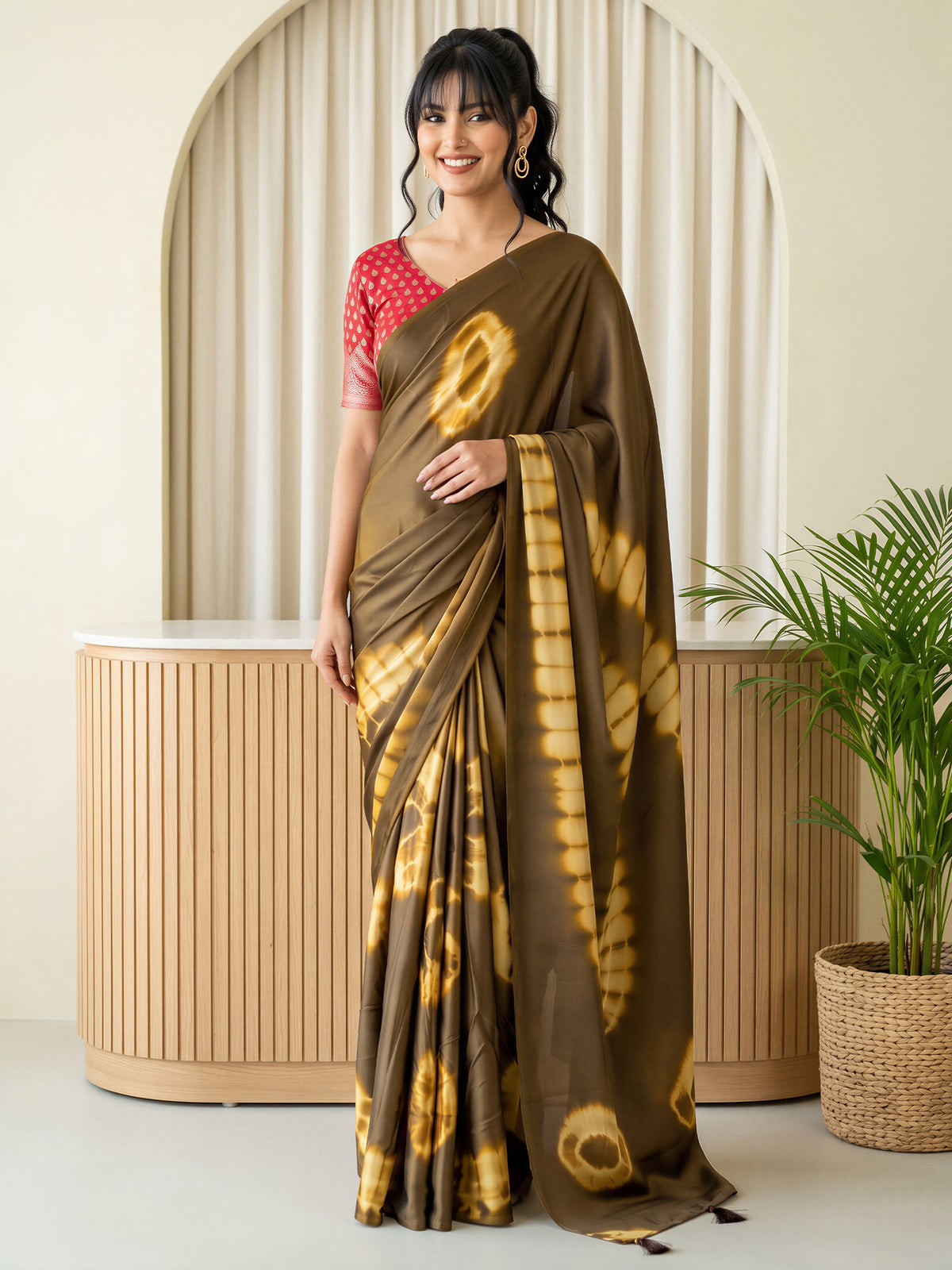 Brown Satin Silk saree – detail view 3
