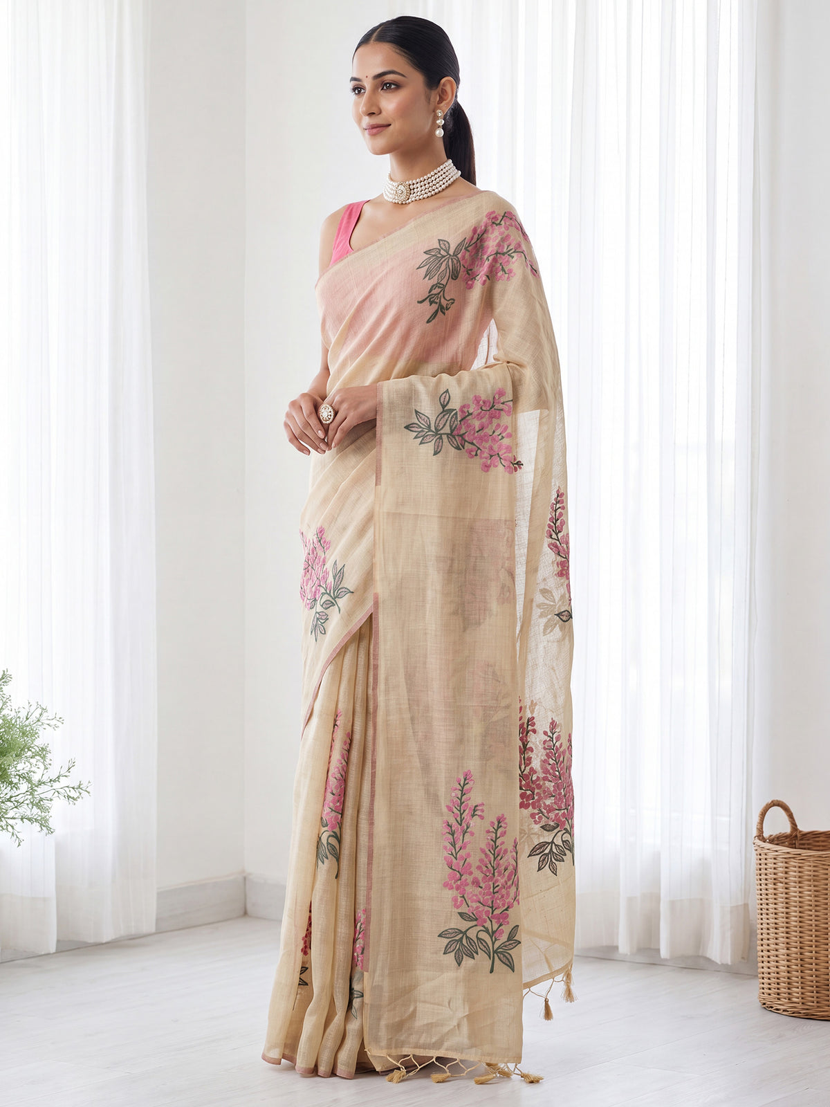 Cream Cotton Linen saree – detail view 2