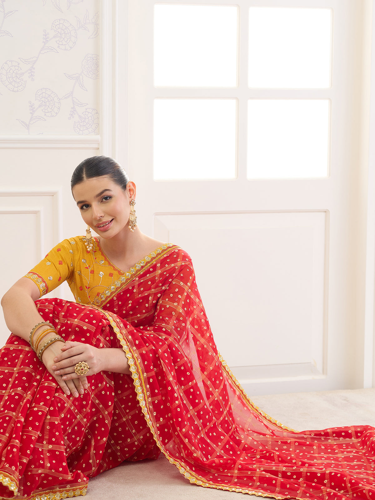 Red Viscose saree – detail view 3