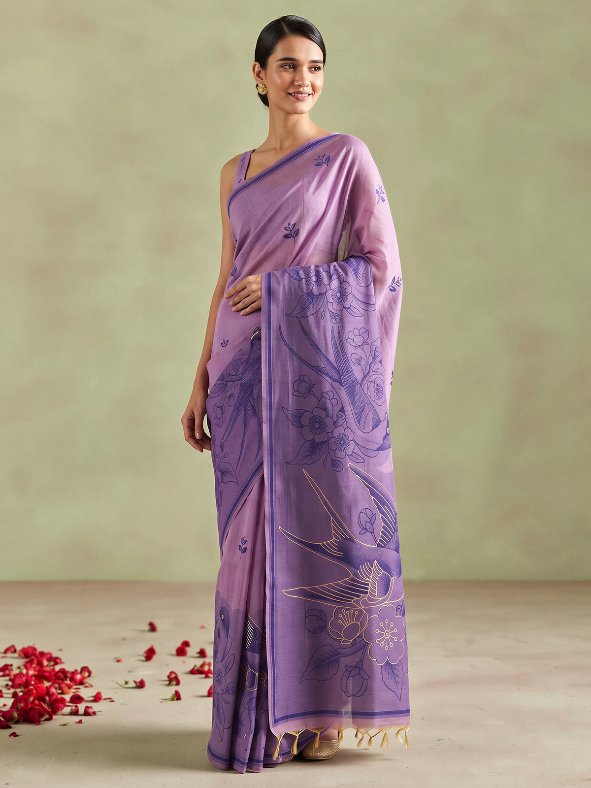 Lavender ethnic motif silk blend saree with lavender blouse piece