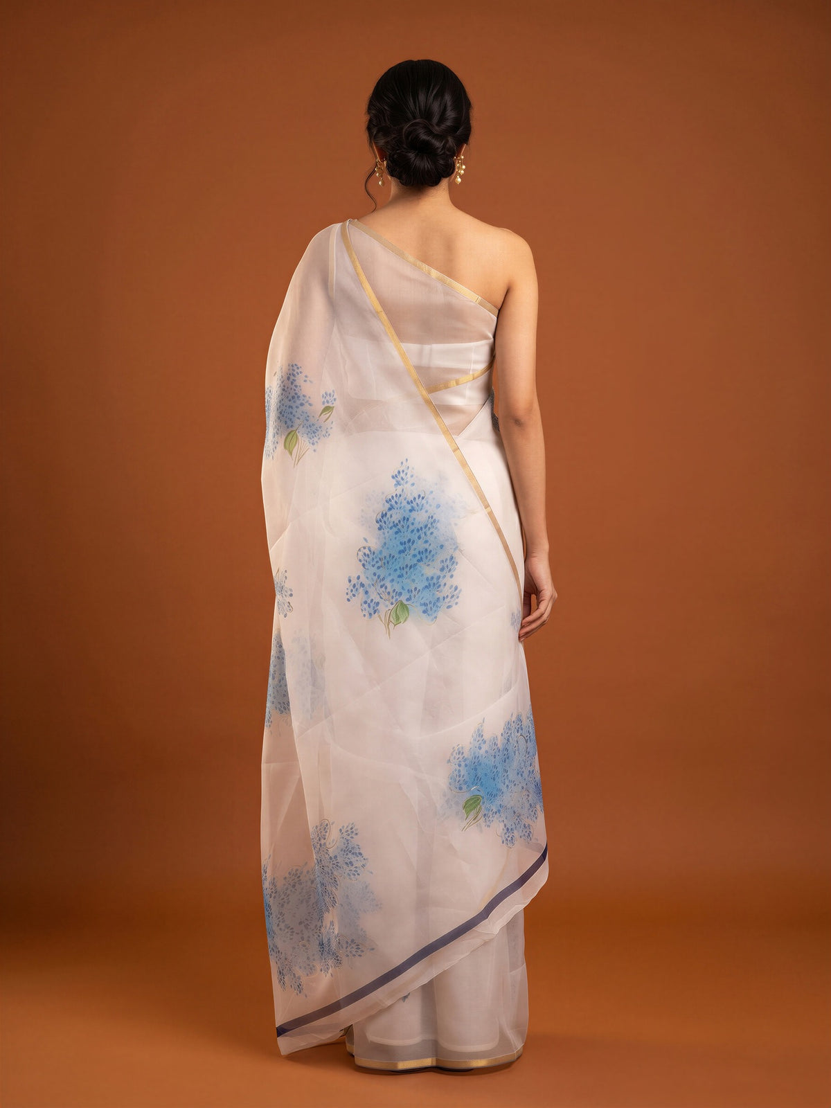 White Organza saree – detail view 2