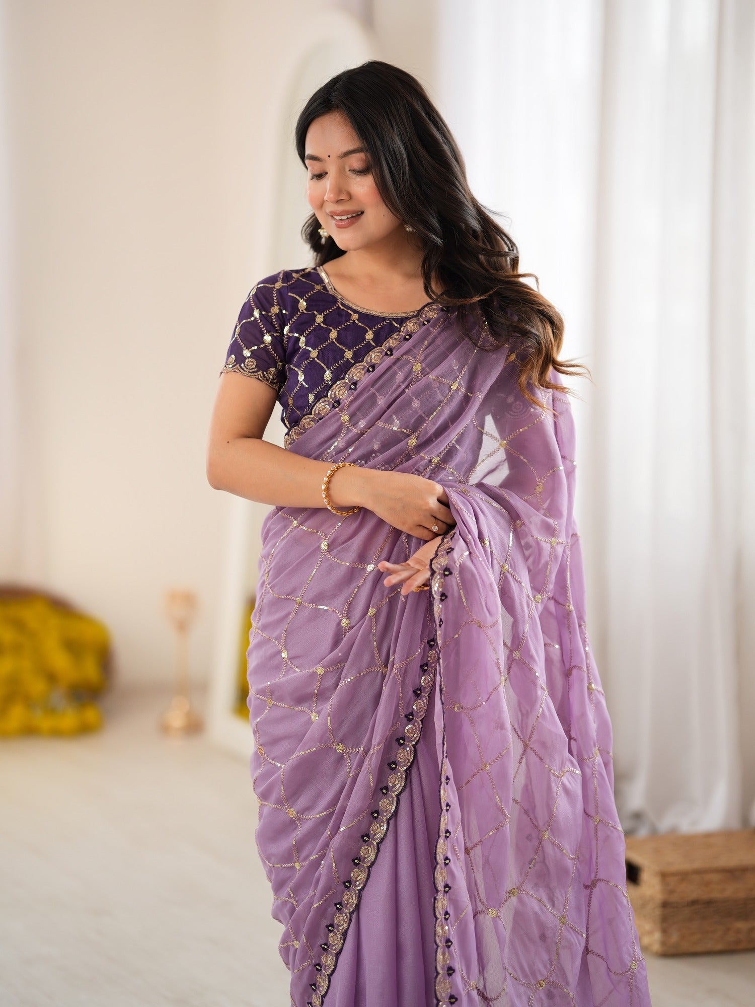Lavender Georgette saree – detail view 1