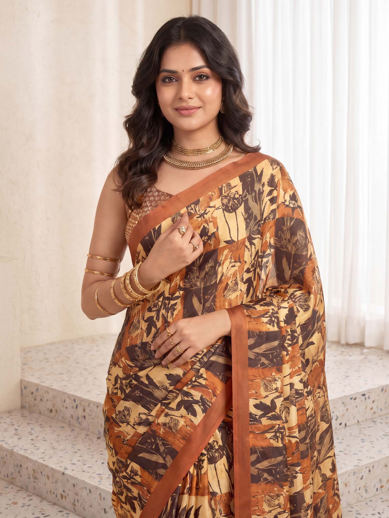 Beige Crepe saree – detail view 4