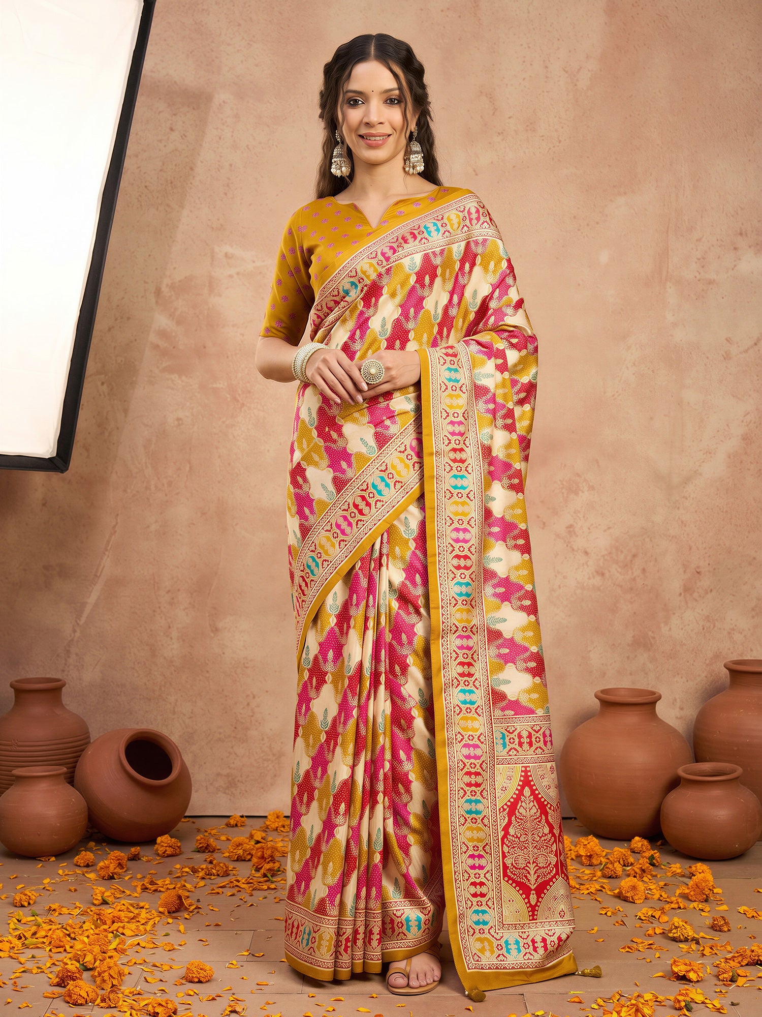 Mustard Silk Blend saree – detail view 3