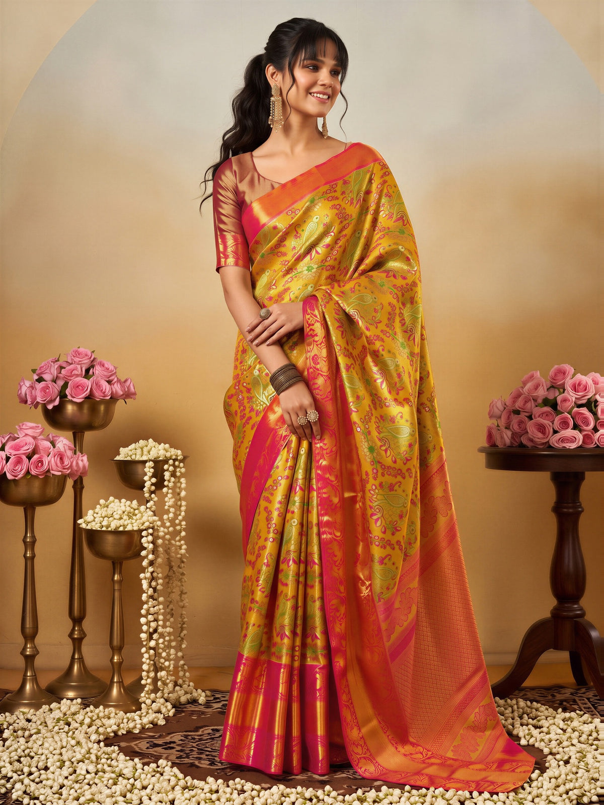 Yellow Silk Blend saree – detail view 2