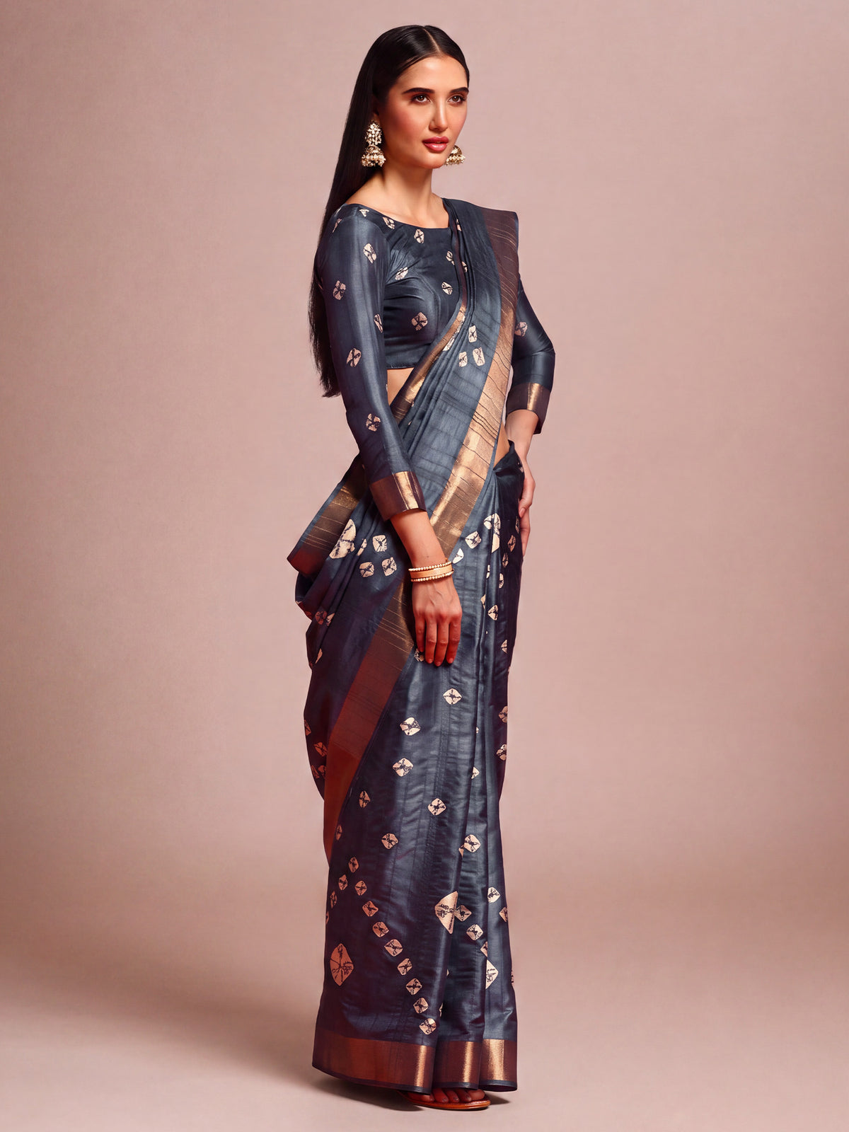 Grey Silk Blend saree – detail view 3