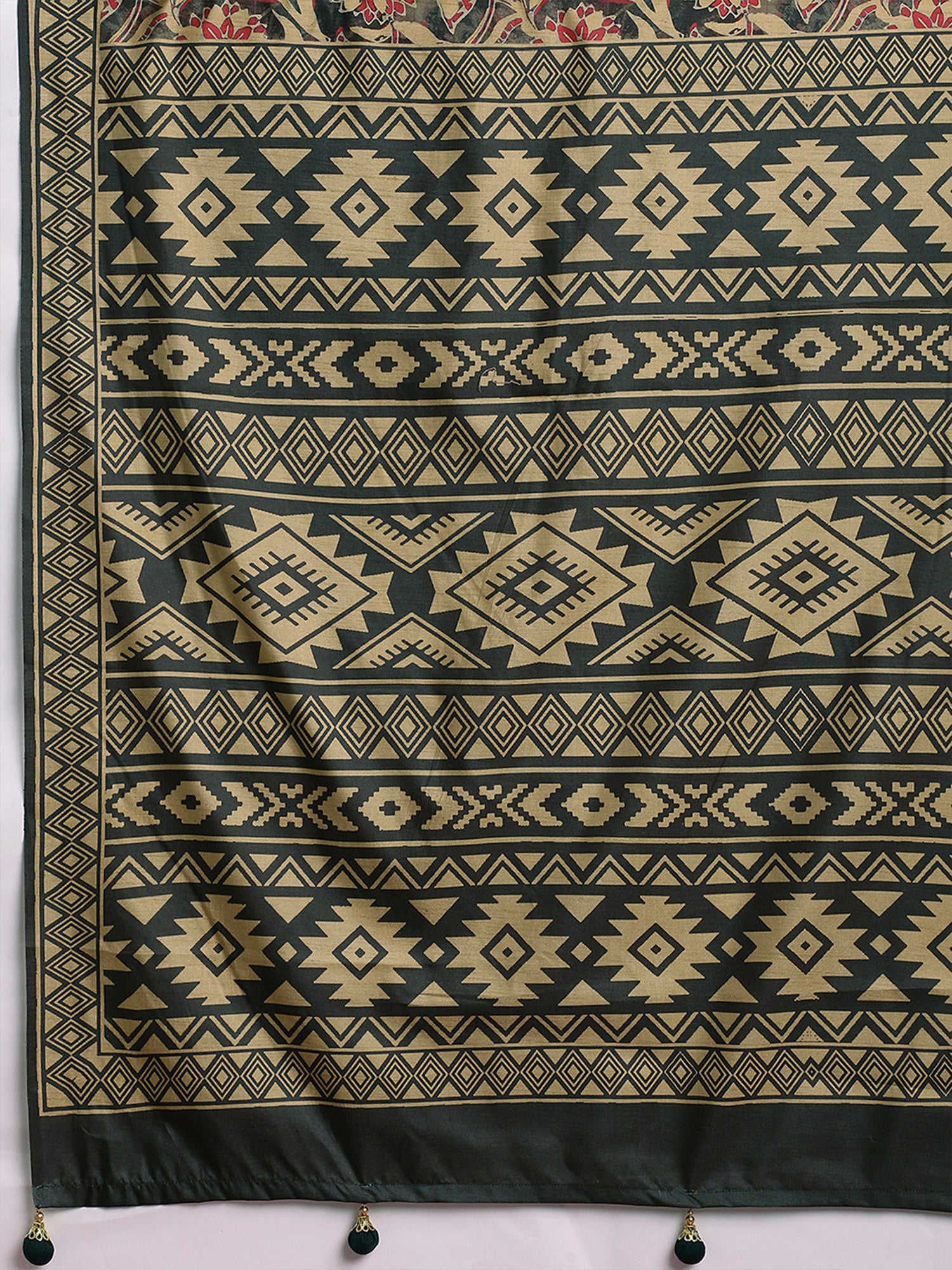 Dark Green Silk Blend saree – detail view 5