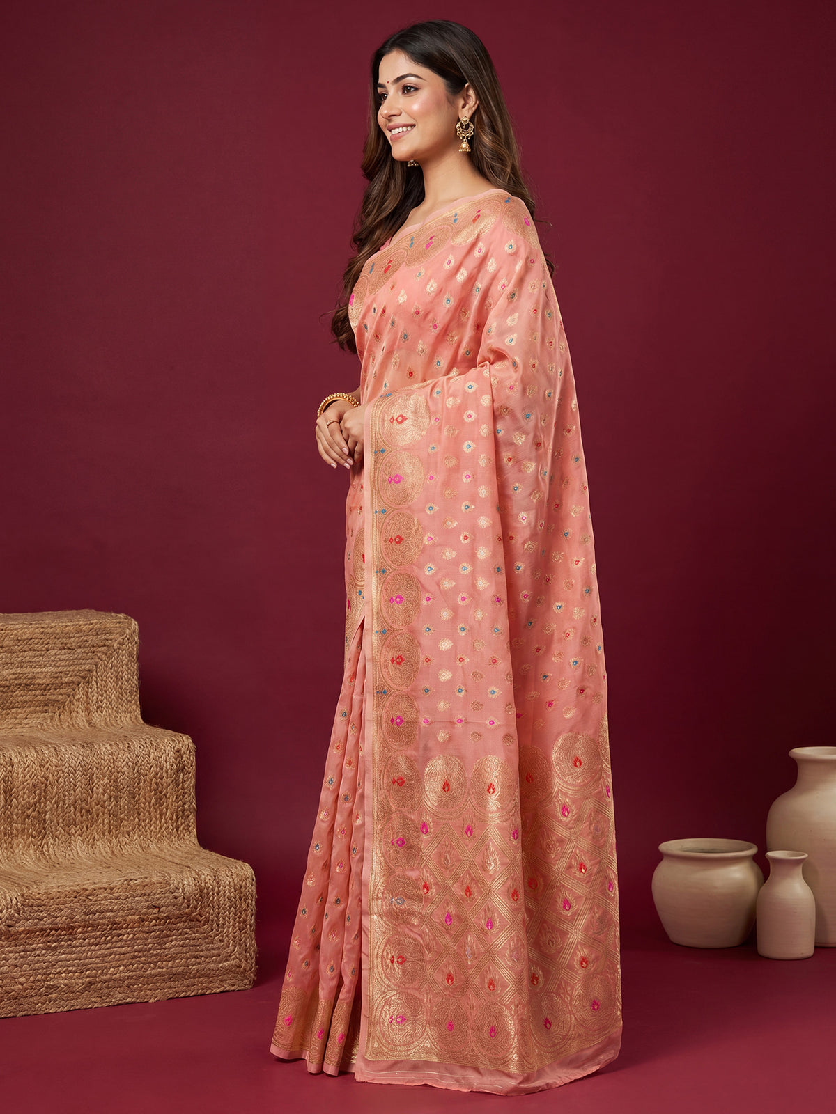 Pink Silk Blend saree – detail view 2