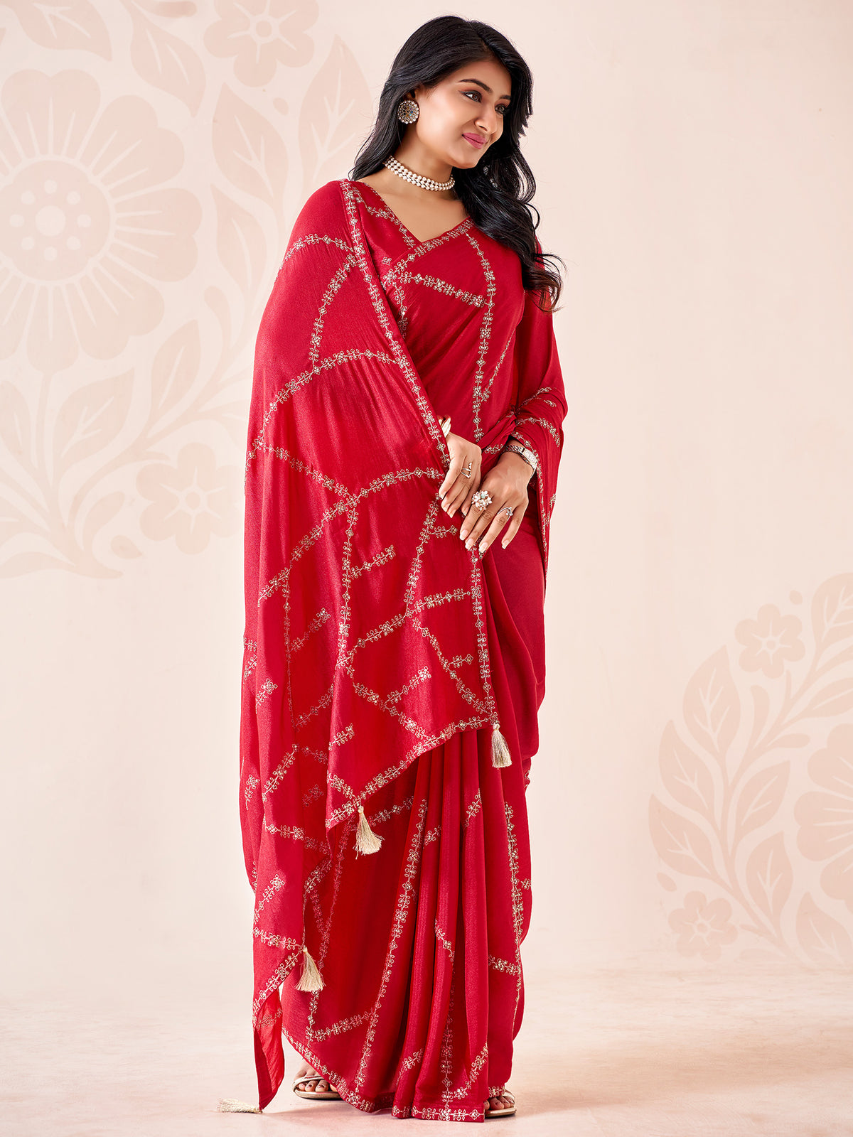 Red Chiffon saree – detail view 1