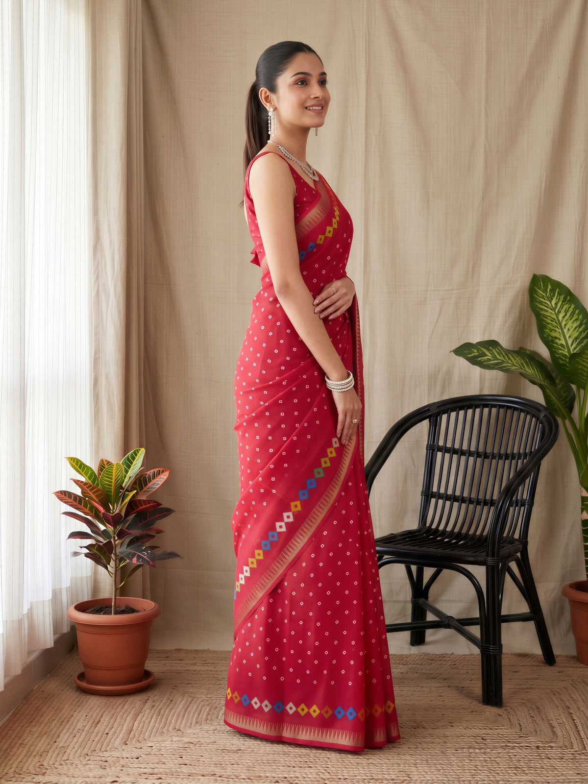 Pink Georgette saree – detail view 2