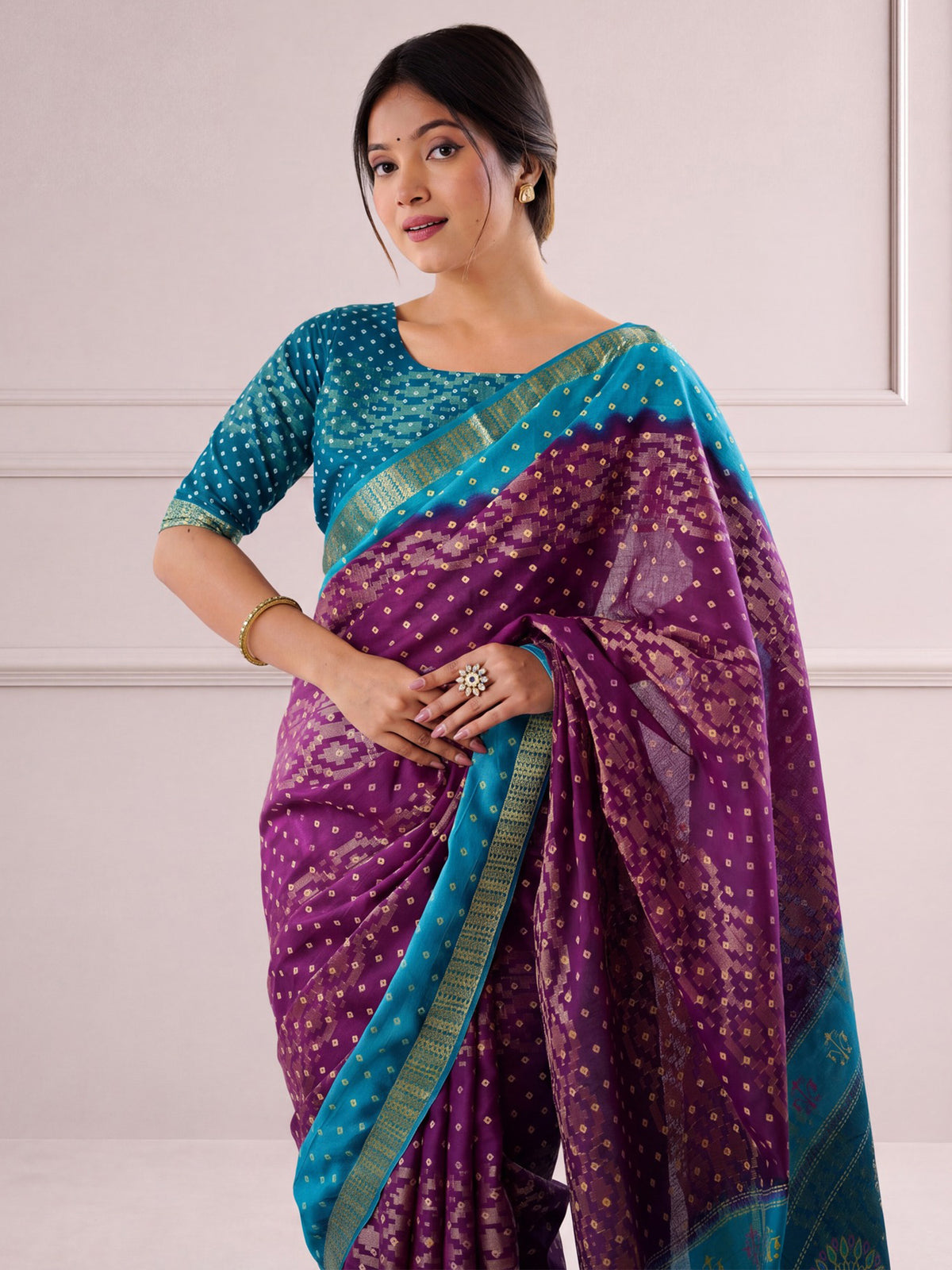 Purple Cotton saree – detail view 1