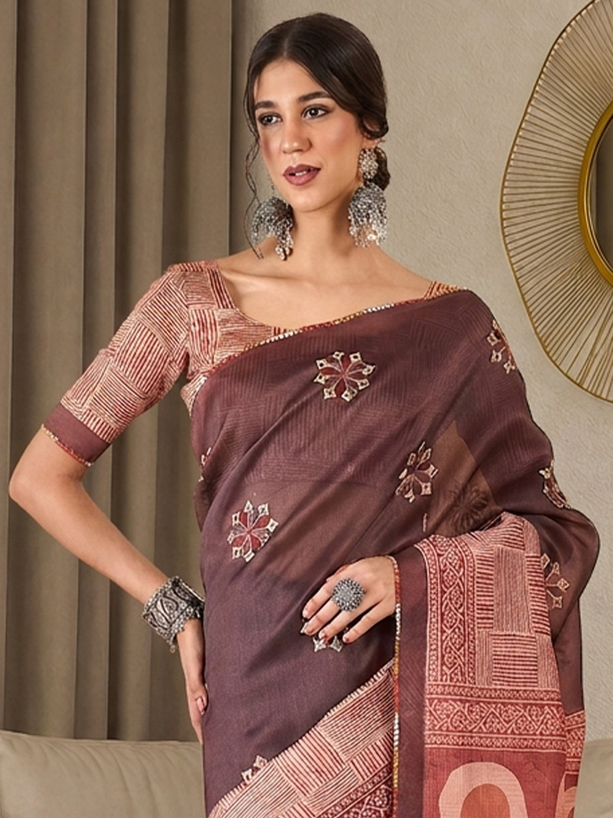 Light Brown Silk Blend saree – detail view 4