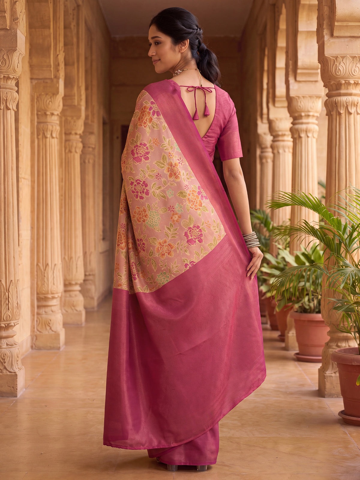 Beige Silk Blend saree – detail view 1