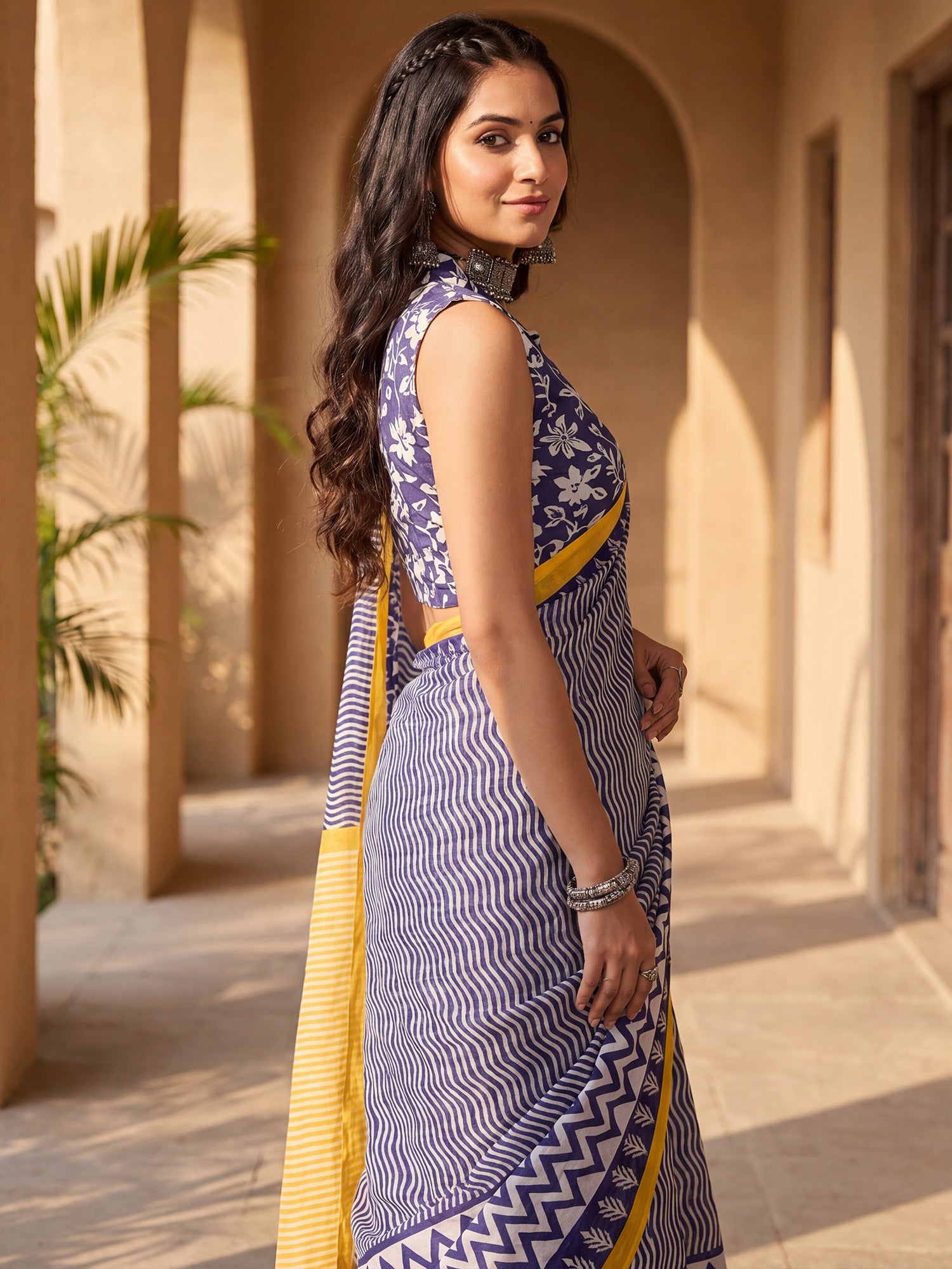 Blue Cotton Blend saree – detail view 3