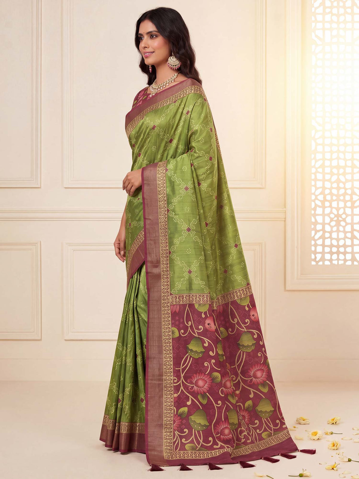 Light Green Silk Blend saree – detail view 2