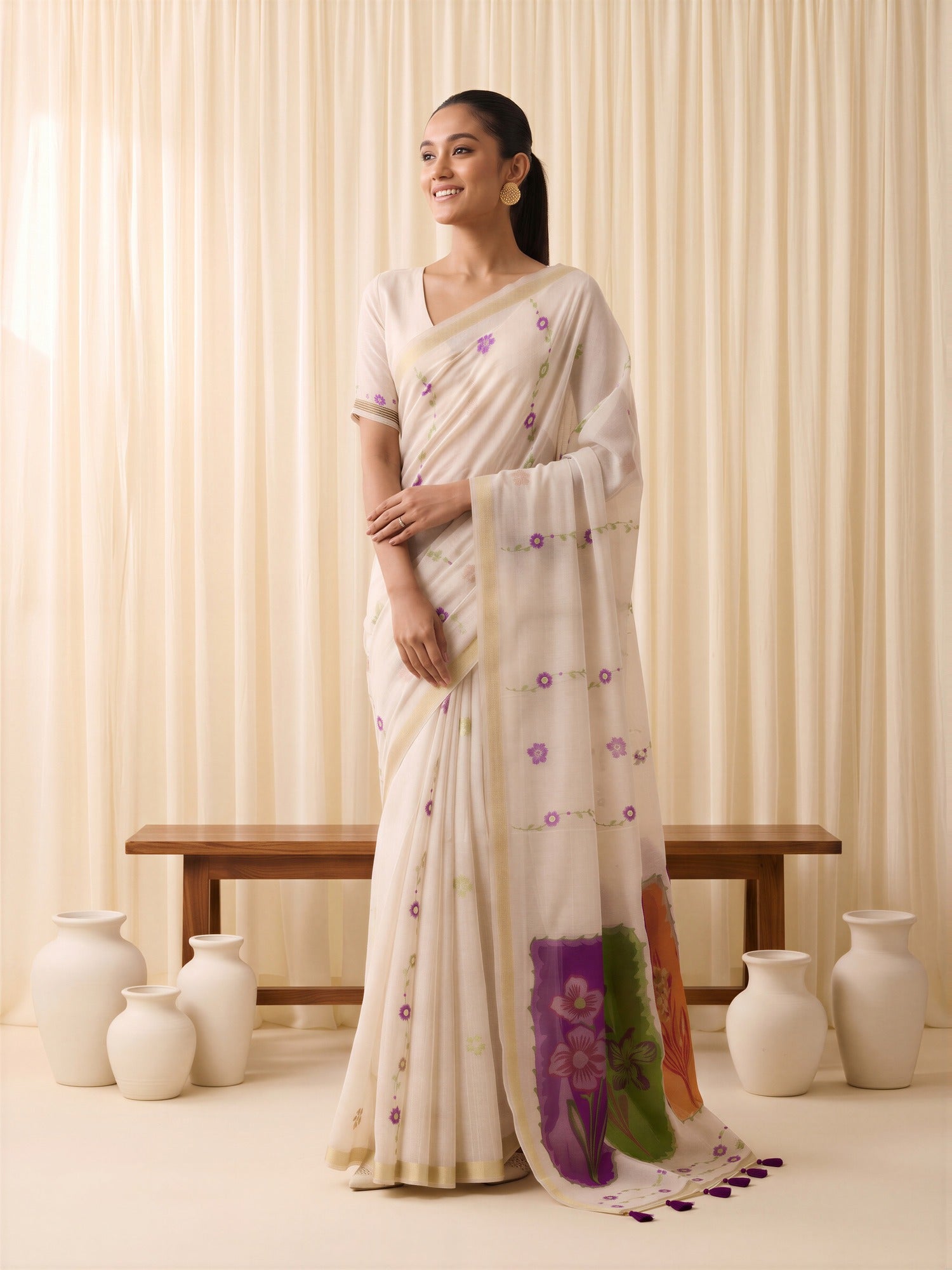 Off White Cotton Blend saree – detail view 3