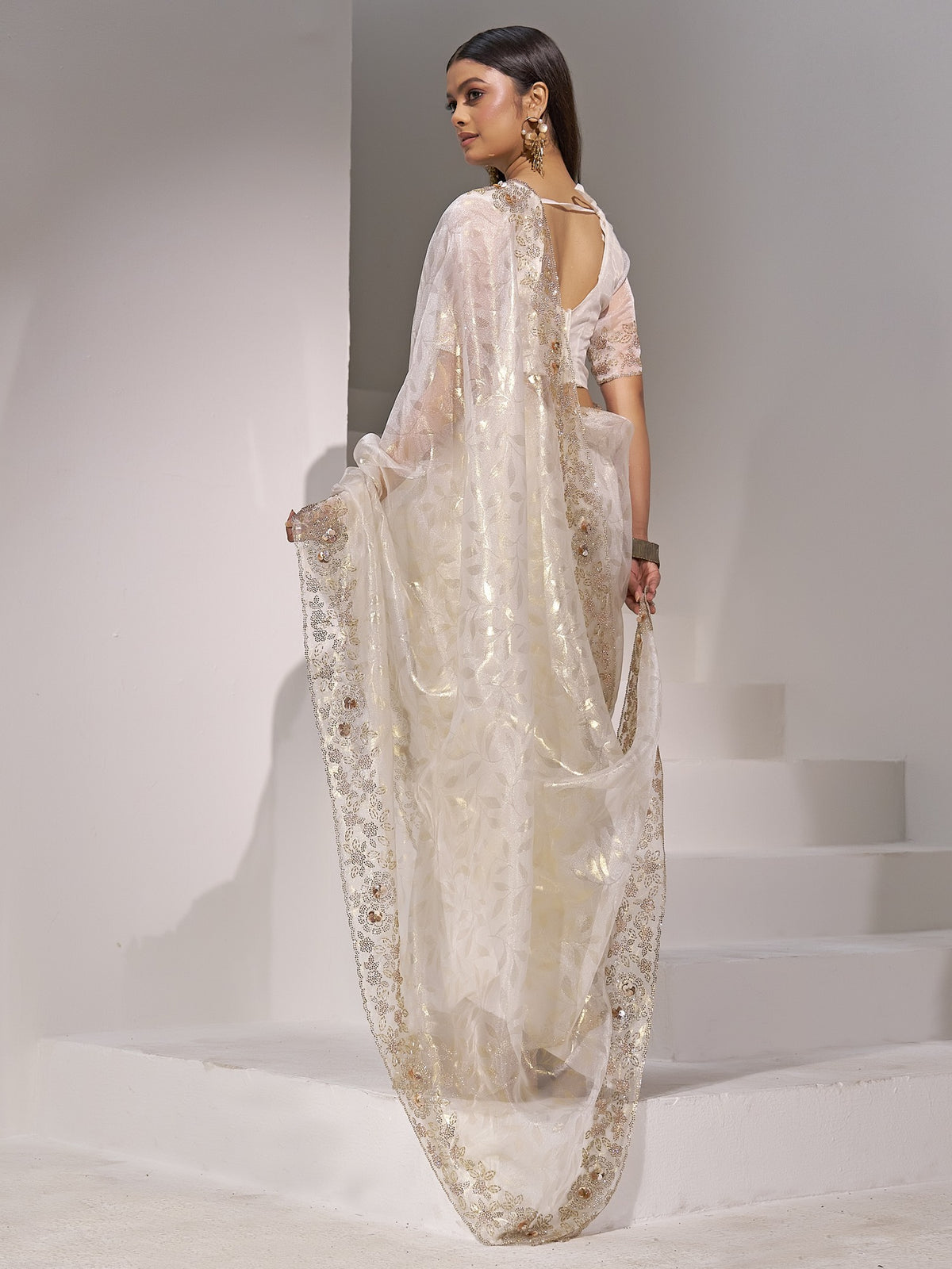Off White organza saree view 2