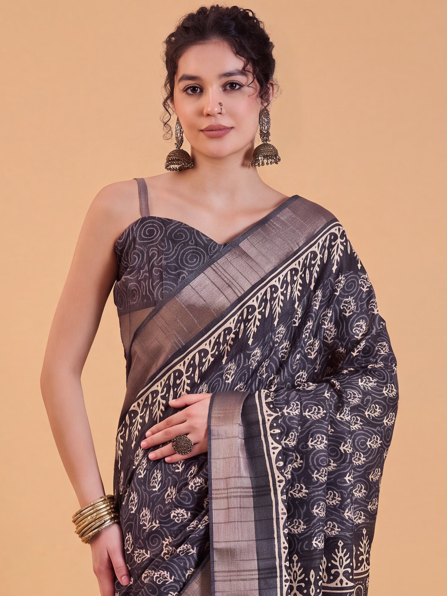 Black Silk Blend saree – detail view 3