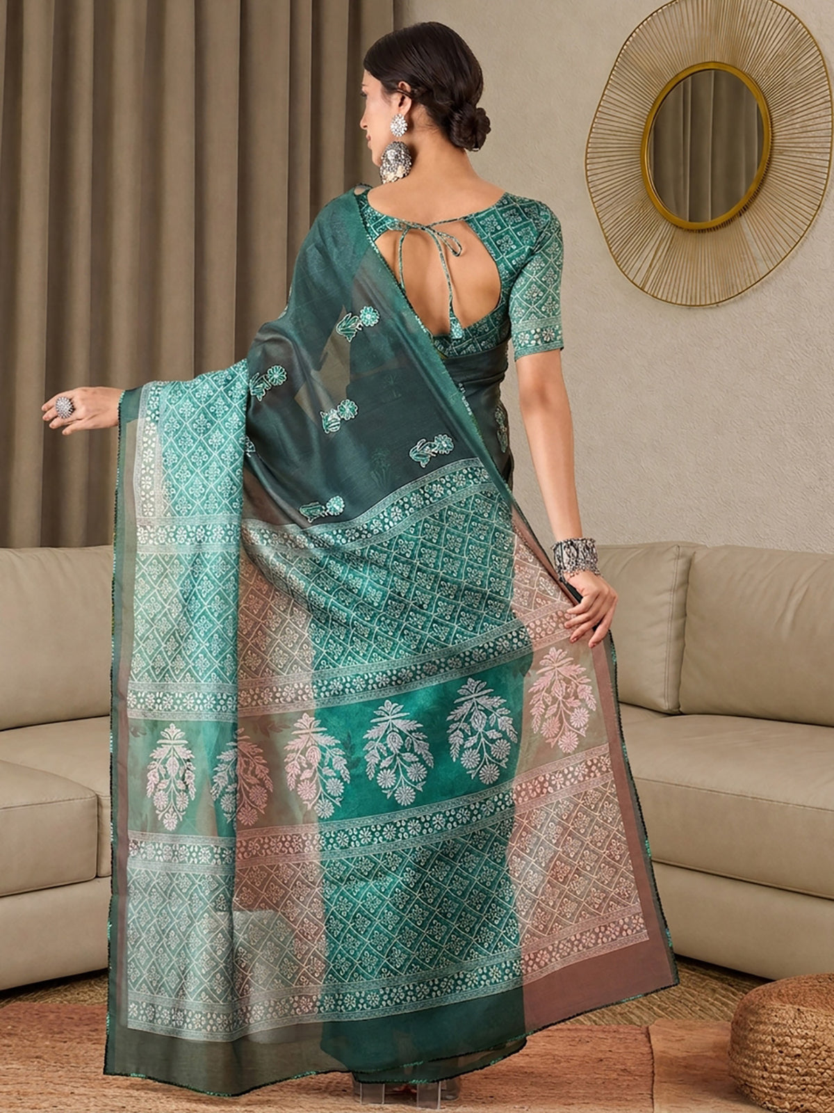 Teal Green Silk Blend saree – detail view 1
