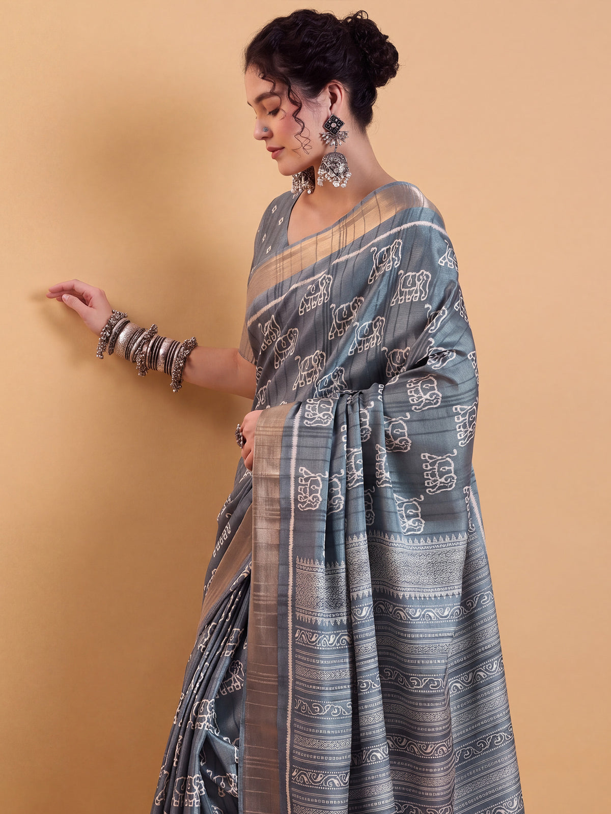 Sea Green Silk Blend saree – detail view 2