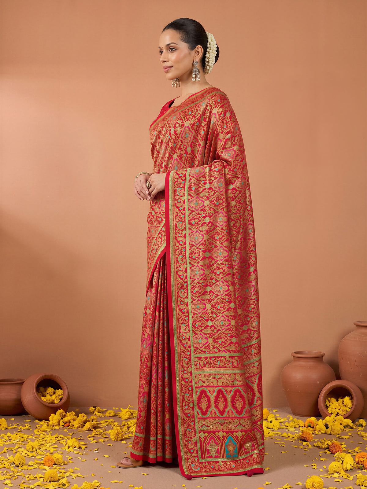 Red Silk Blend saree – detail view 2