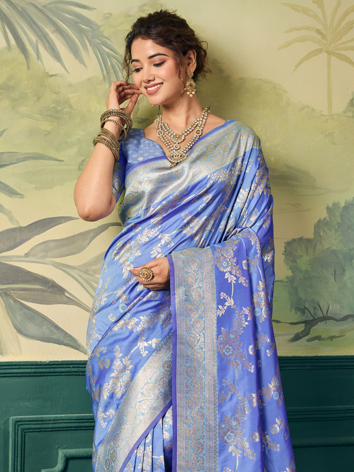 Blue Banarasi Silk saree – detail view 3
