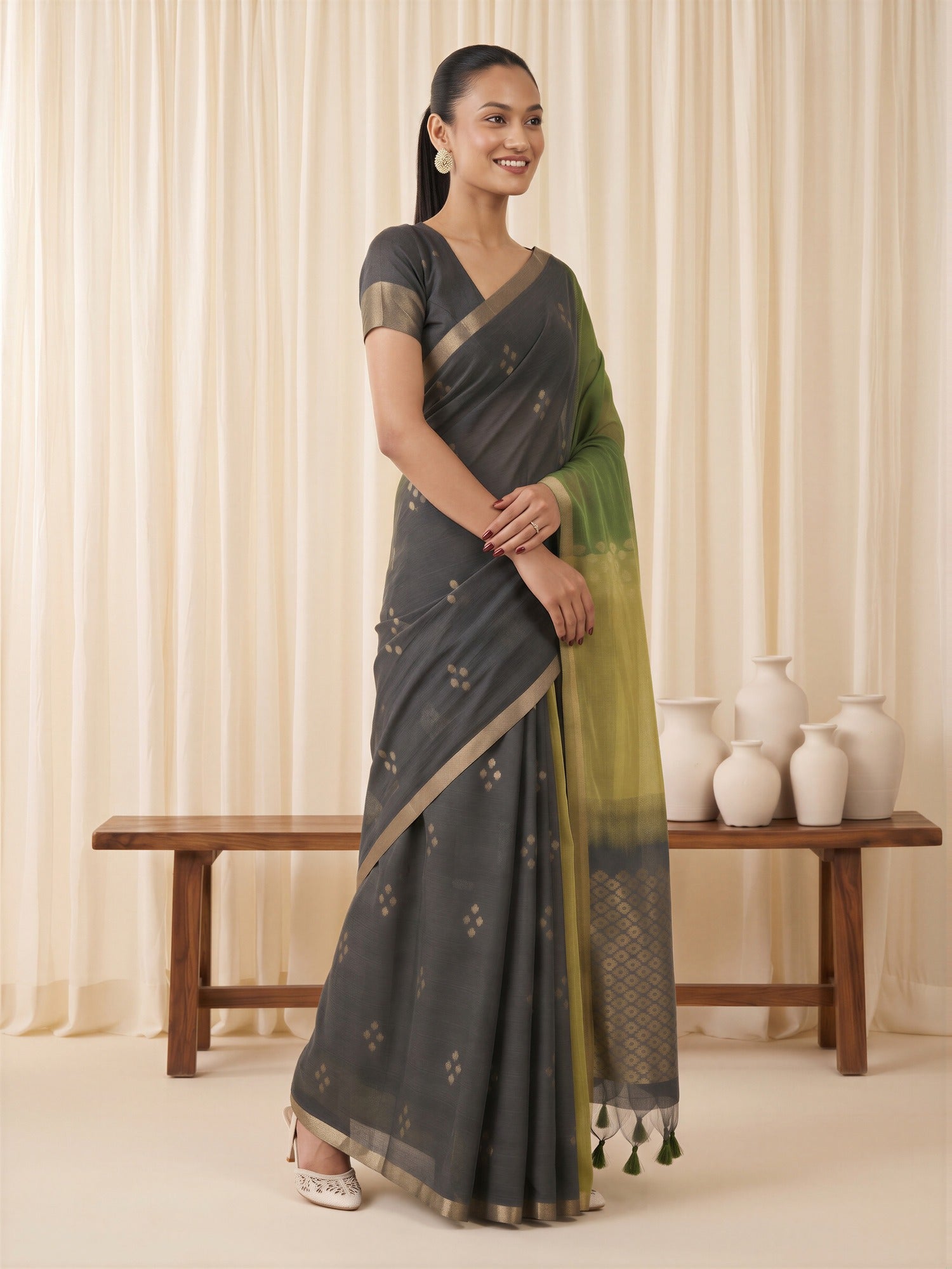 Green Viscose Silk saree – detail view 2