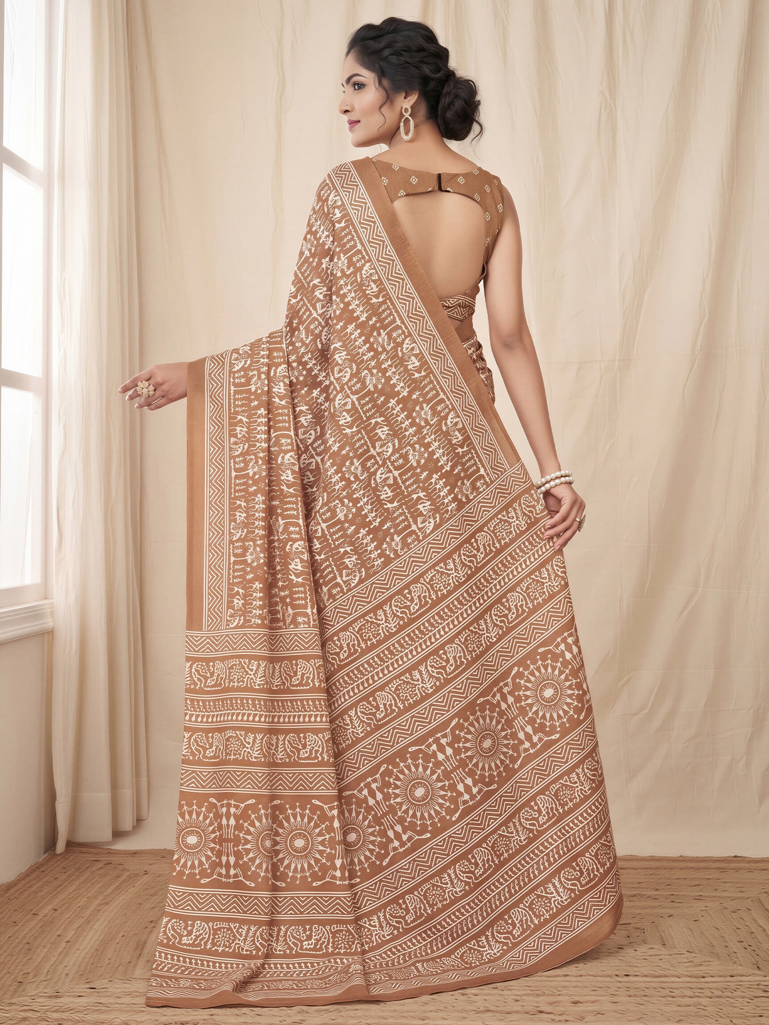 Camelbrown Dola Silk saree – detail view 1