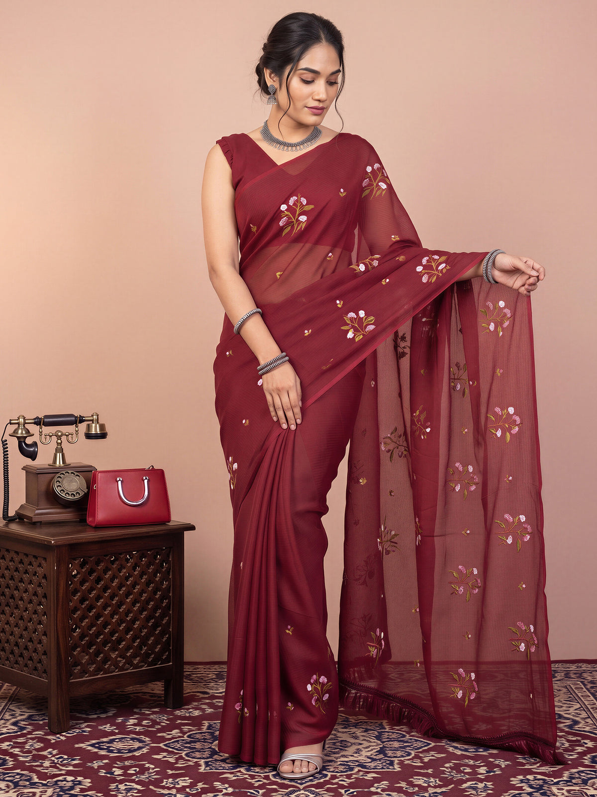 Maroon Kota Doria Cotton saree – detail view 3