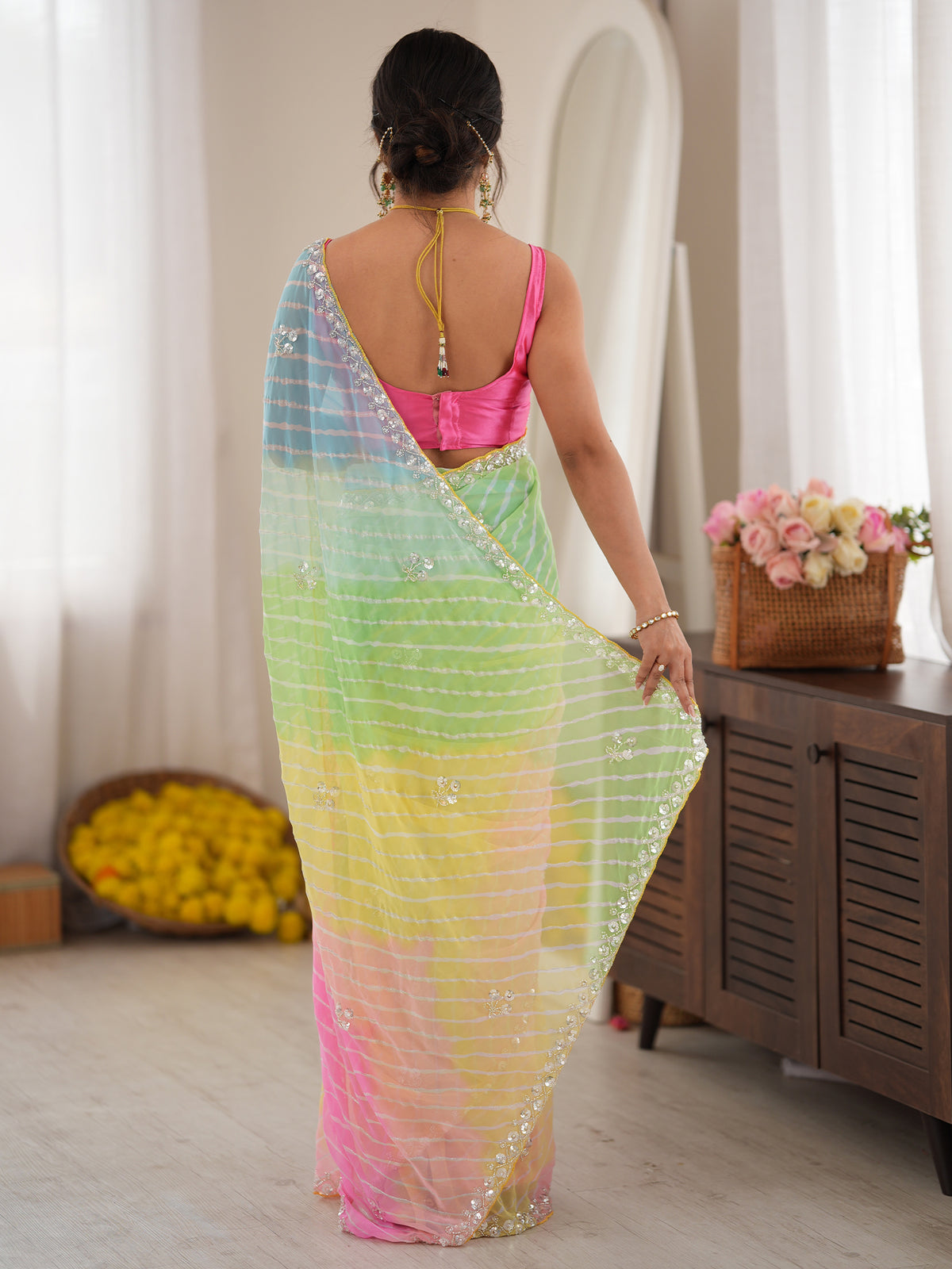 Multicolored Georgette saree – detail view 1
