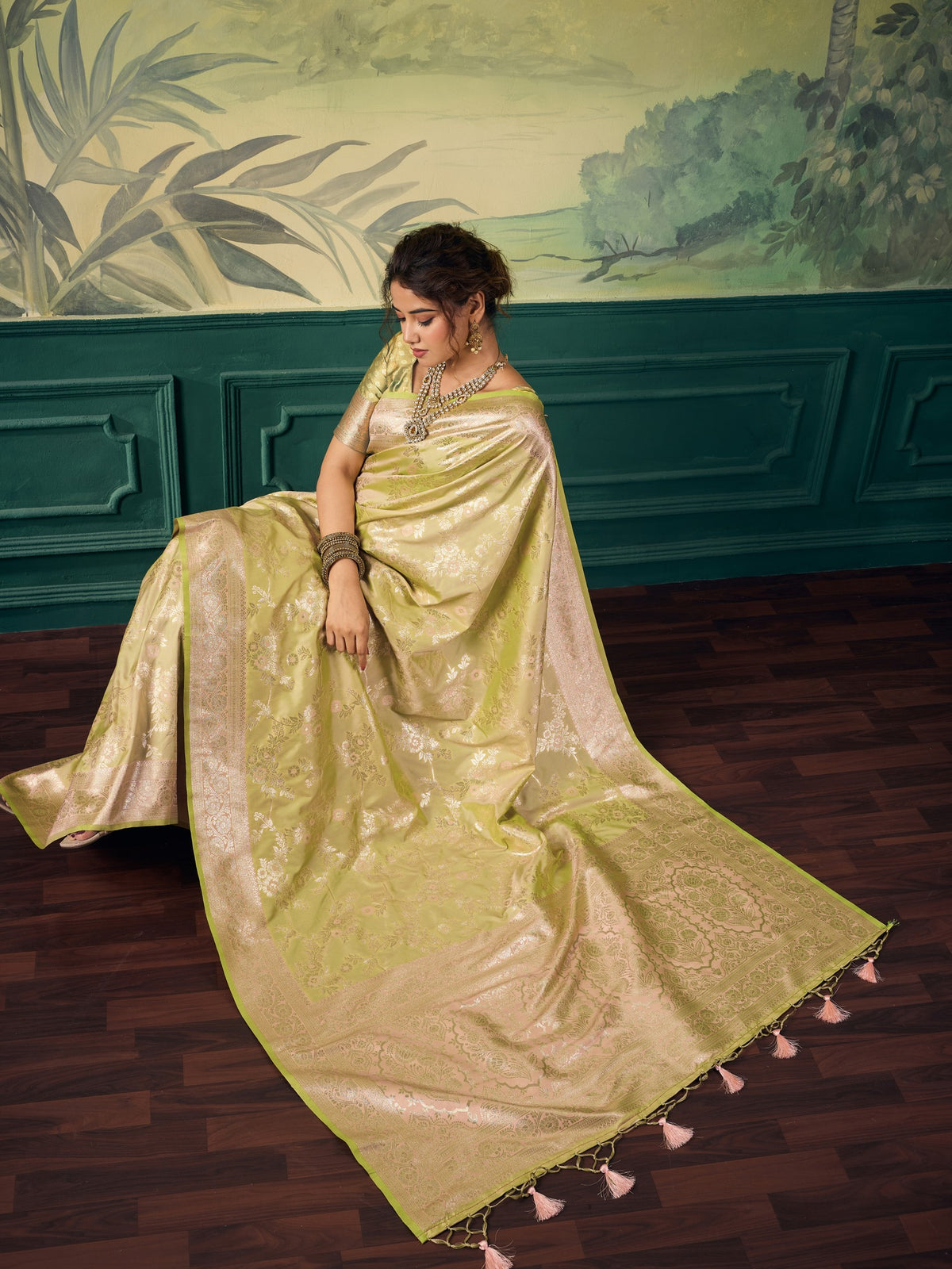 Lime Green Banarasi Silk saree – detail view 2